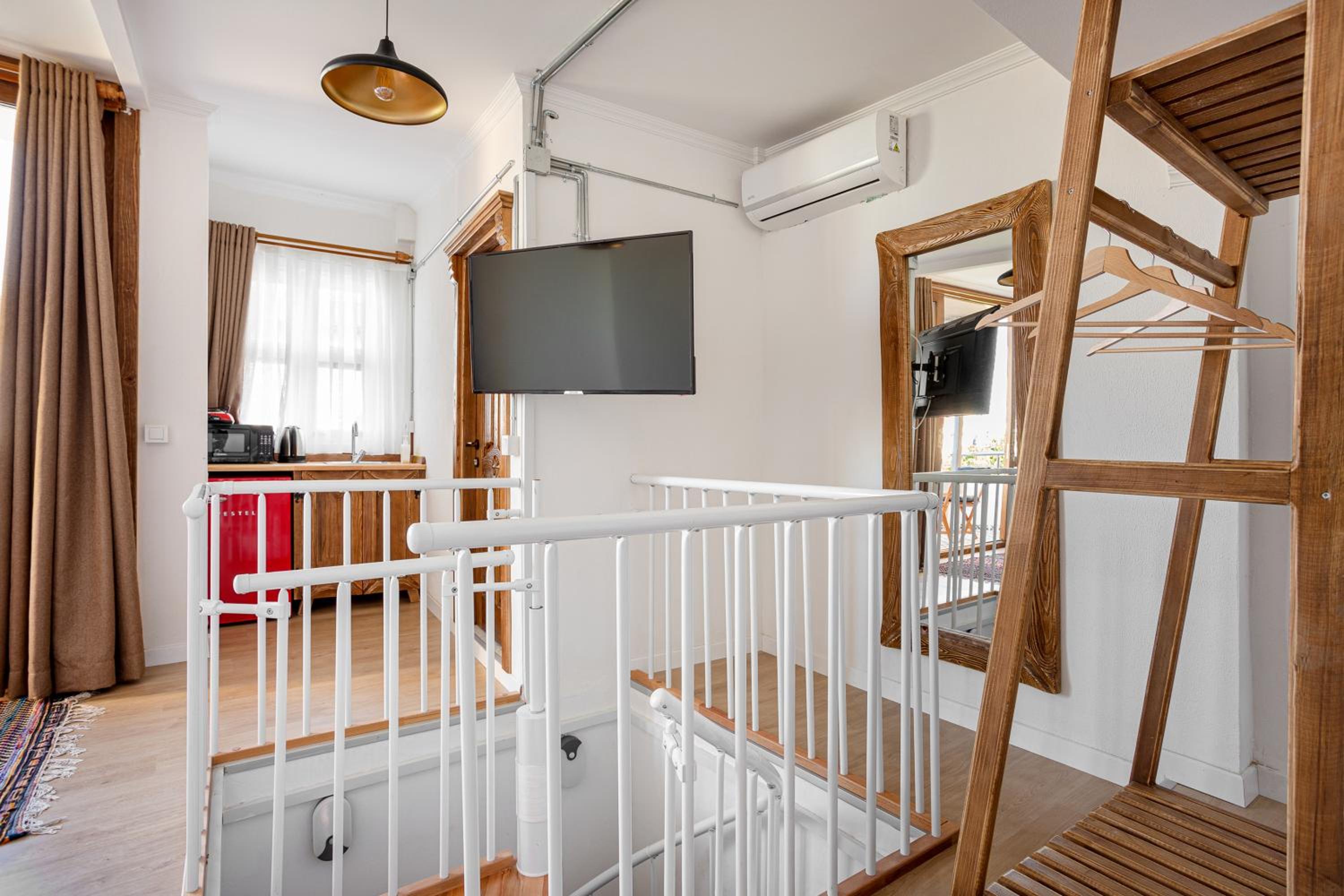 Deluxe Double or Twin Room with Sea View photo 2