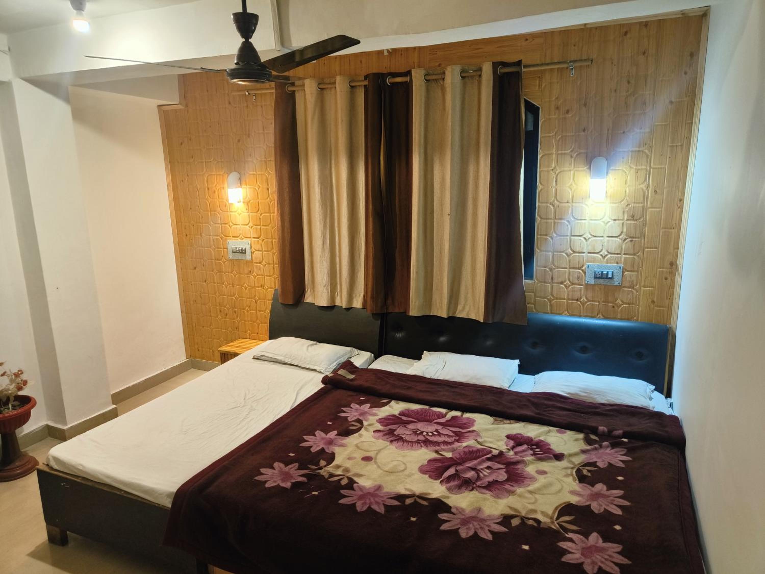 Double Room - Photo 4