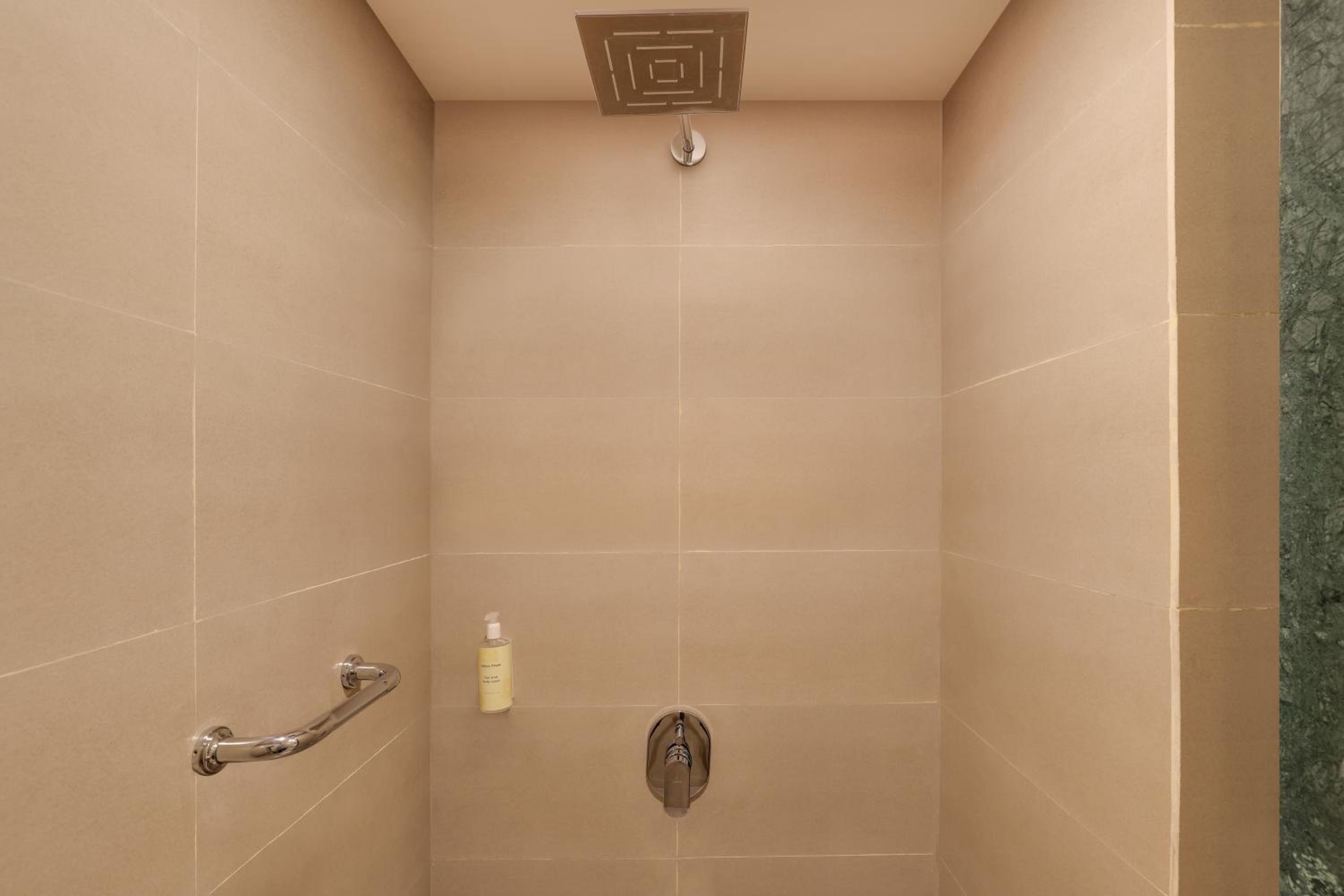 Executive Room  - Photo 3