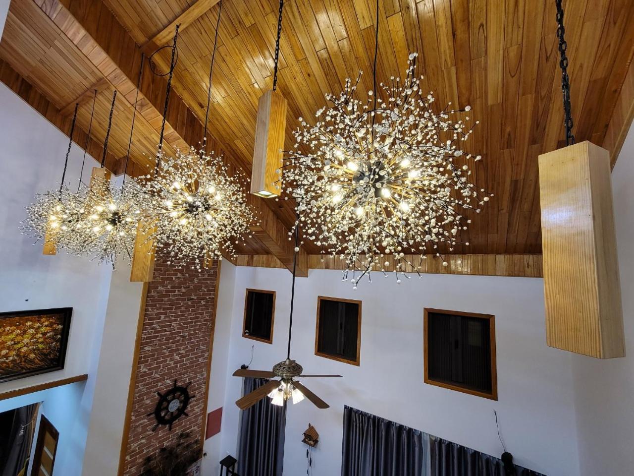 Villa photo 3