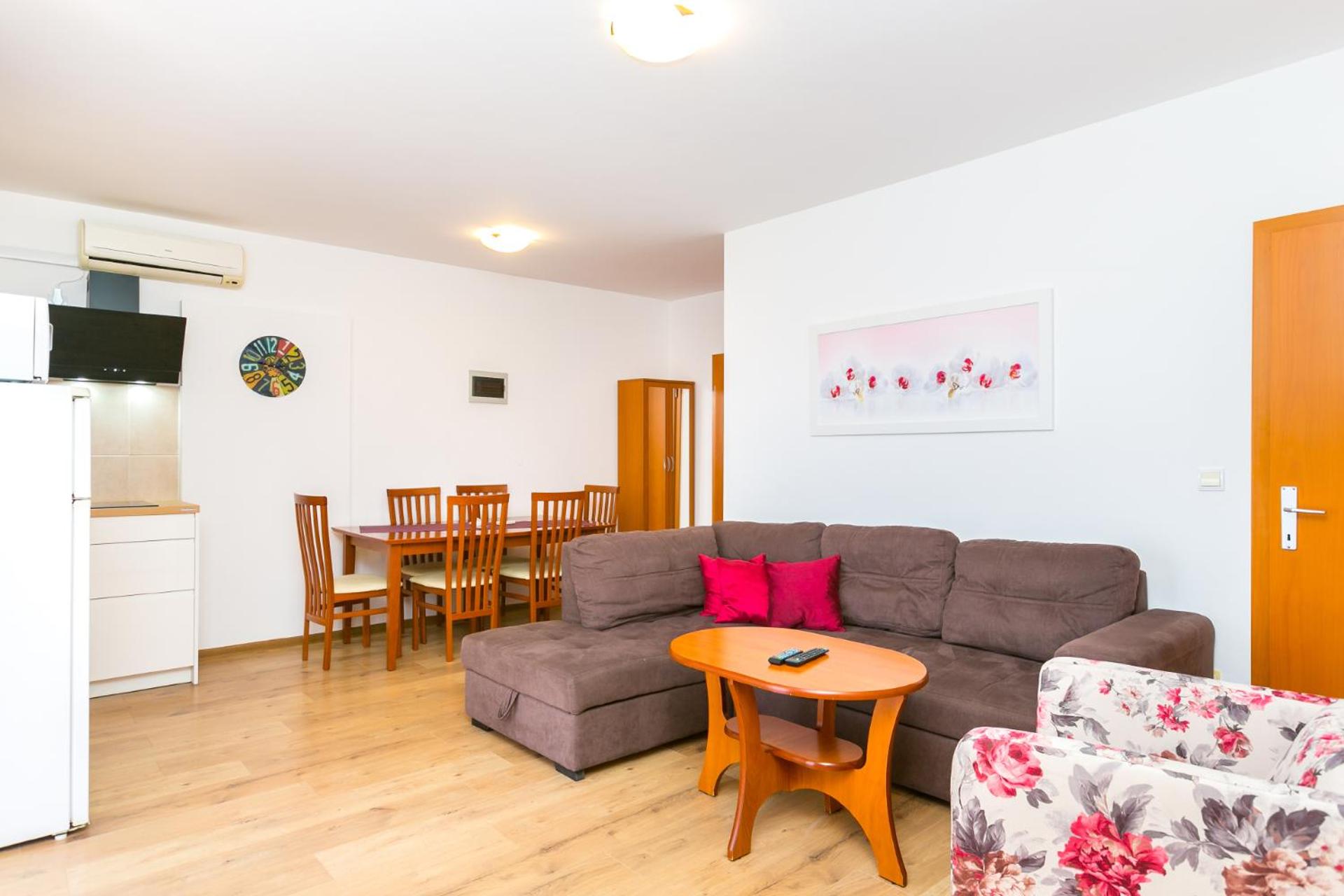 One-Bedroom Family Apartment