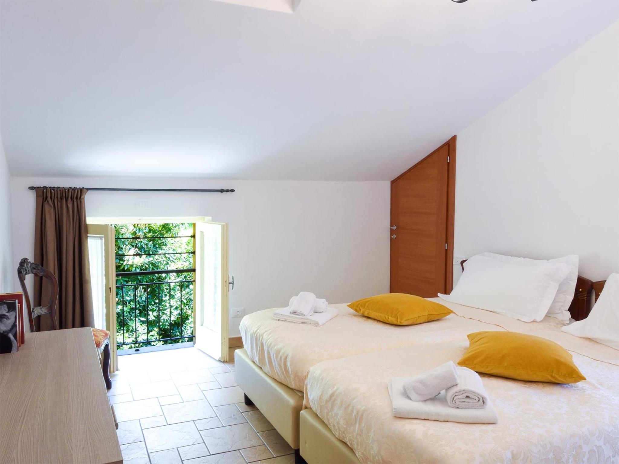 Apartment with Lake View photo 2