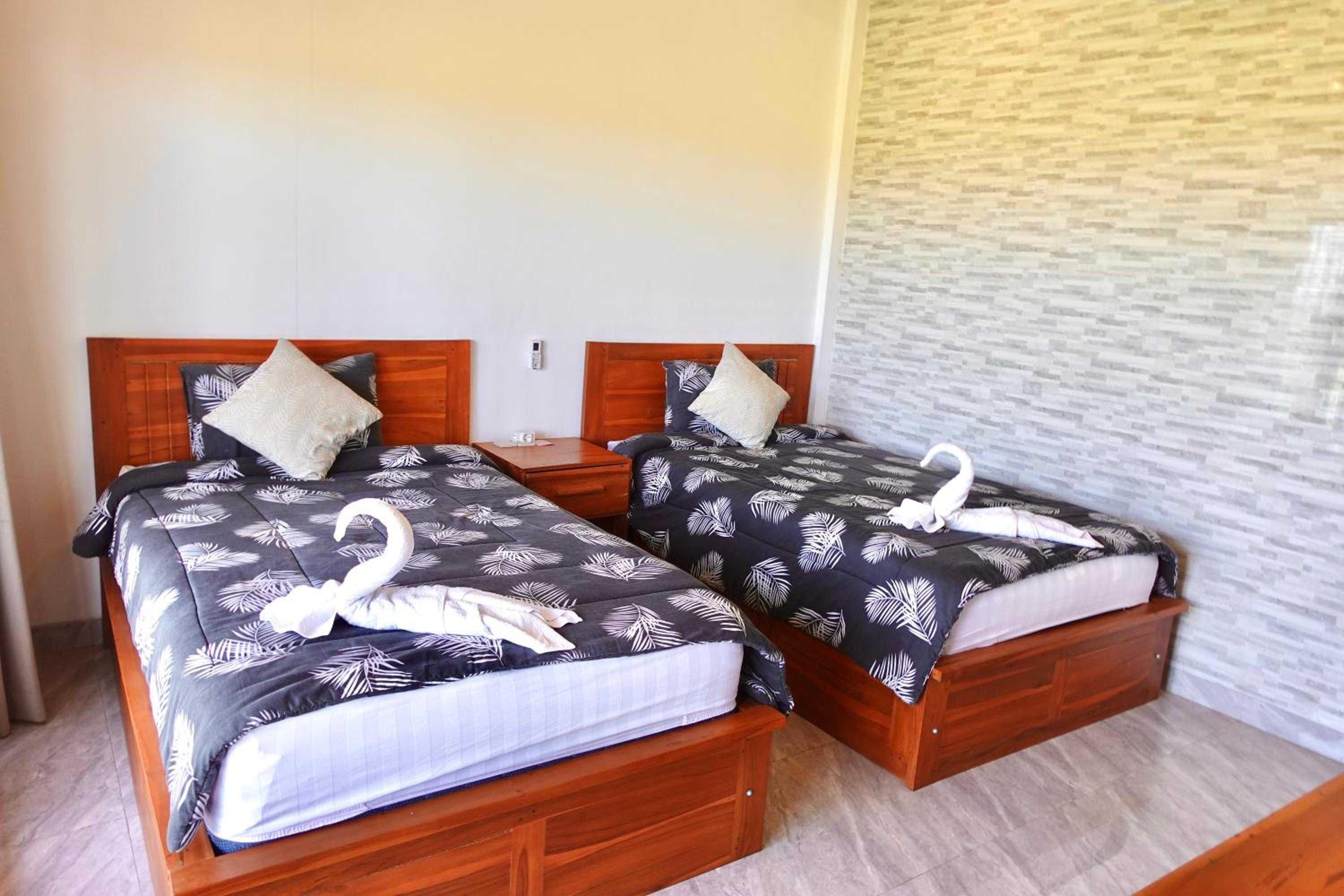Deluxe Twin Room with Sea View photo 1