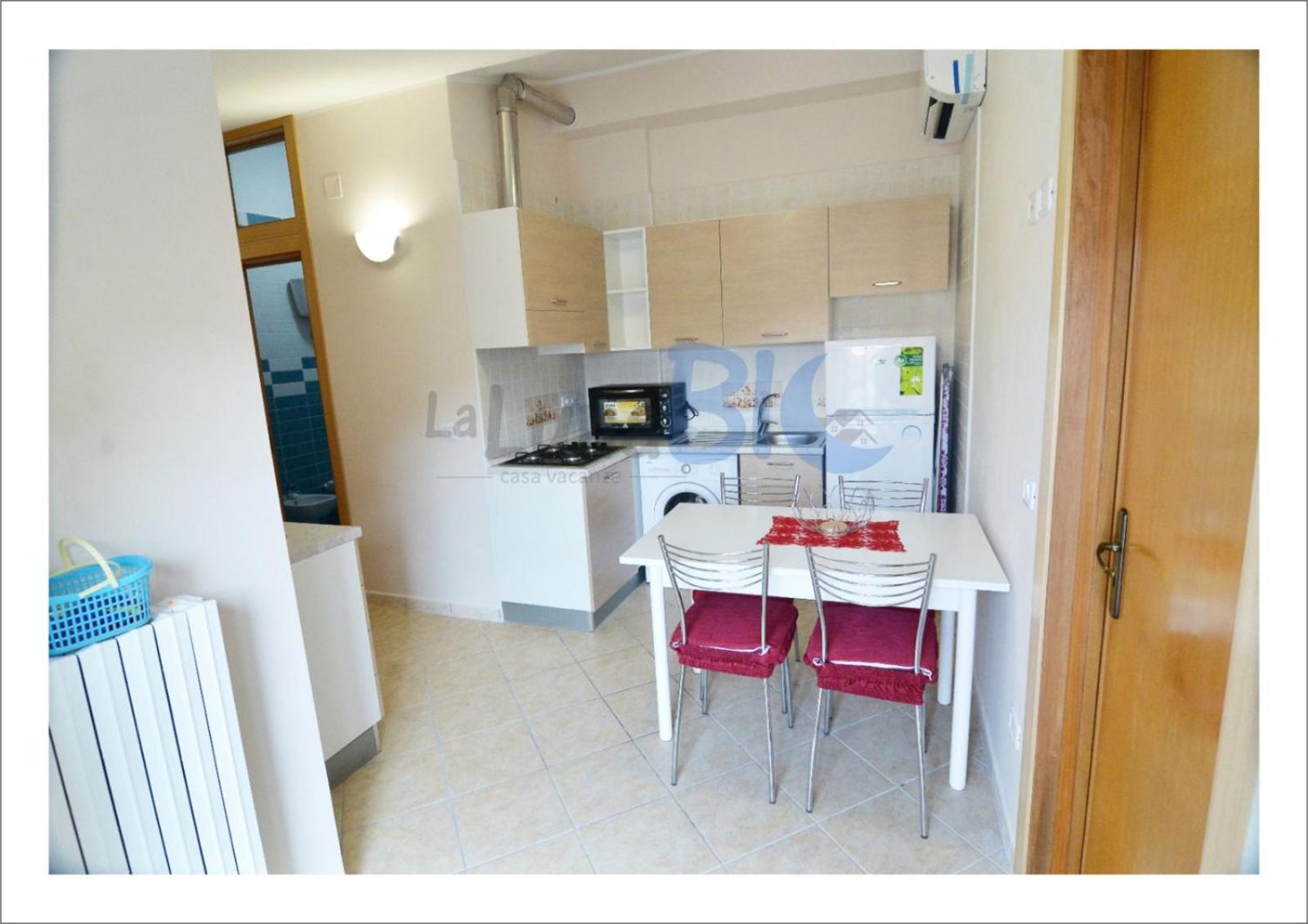 One-Bedroom House photo 2