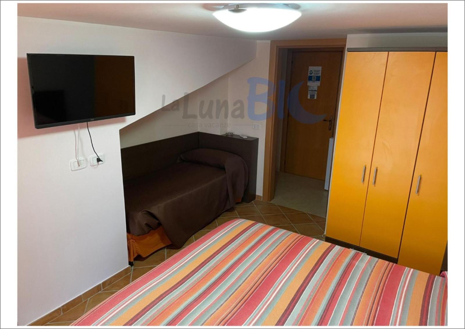 Double Room with Balcony photo 3