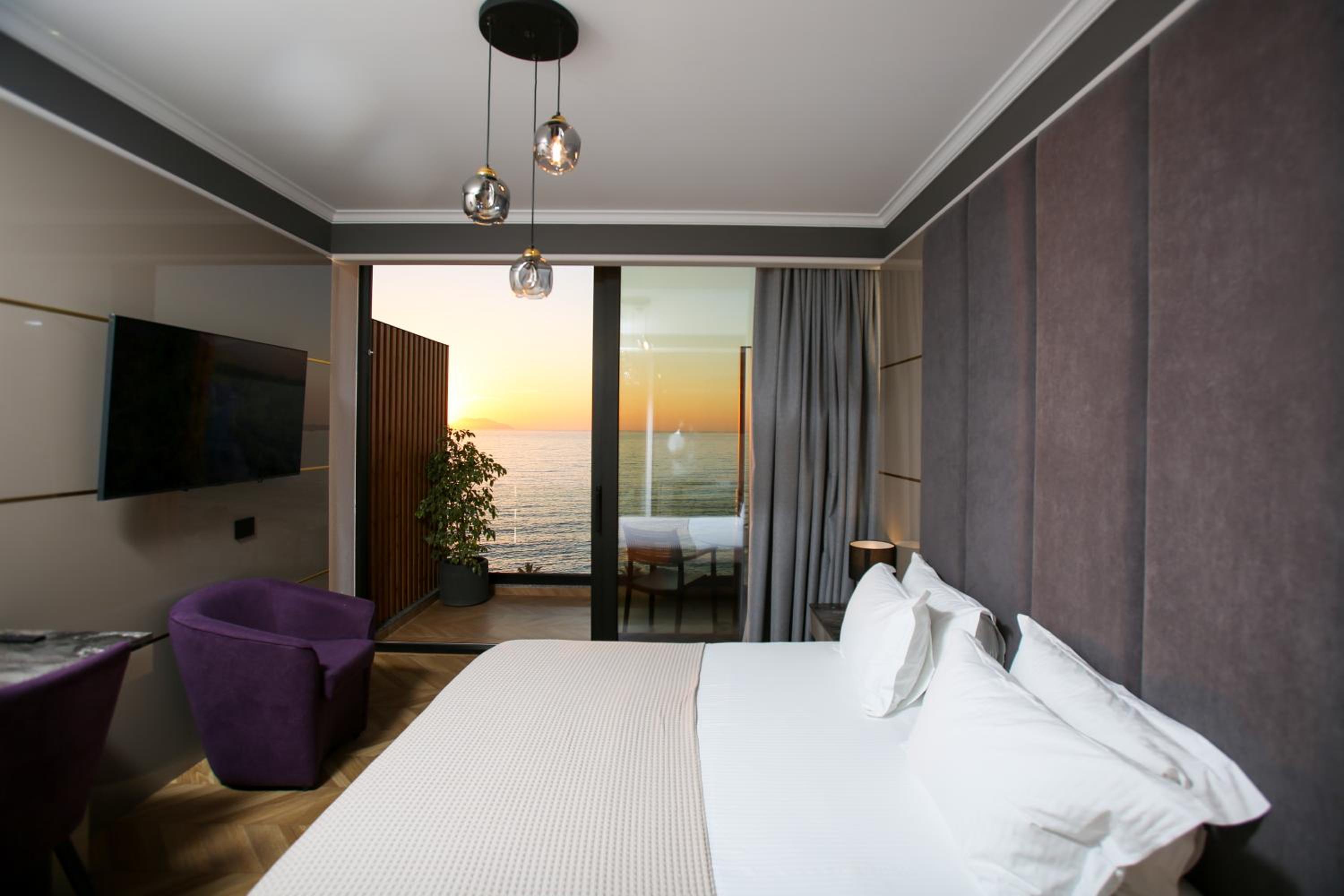 Family Room with Sea View
