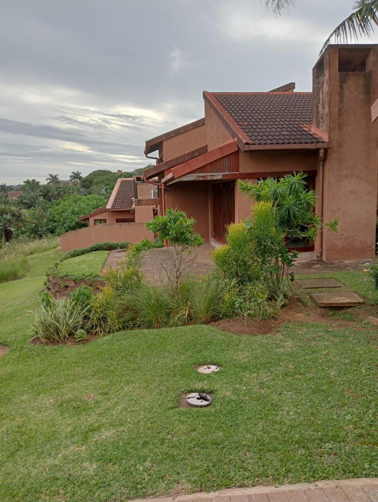 Three-Bedroom Vacation Home  photo 2