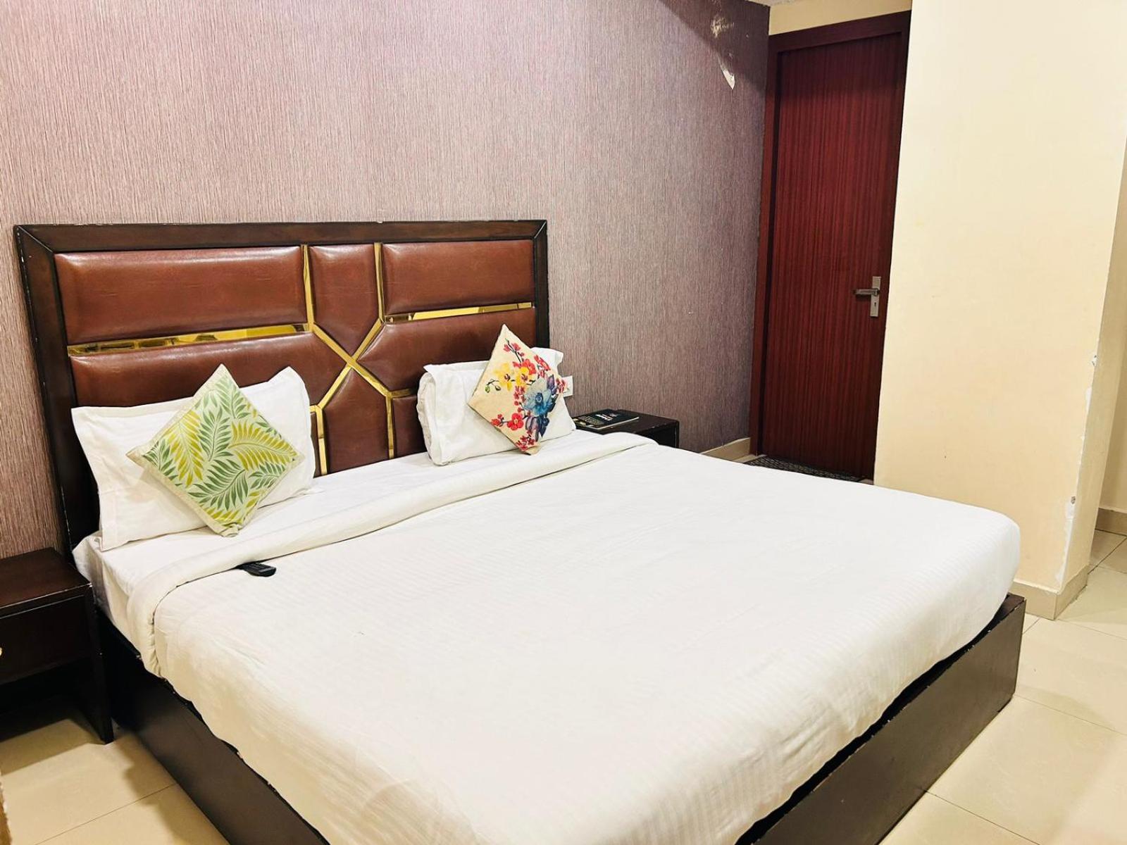 Deluxe Double Room photo 3