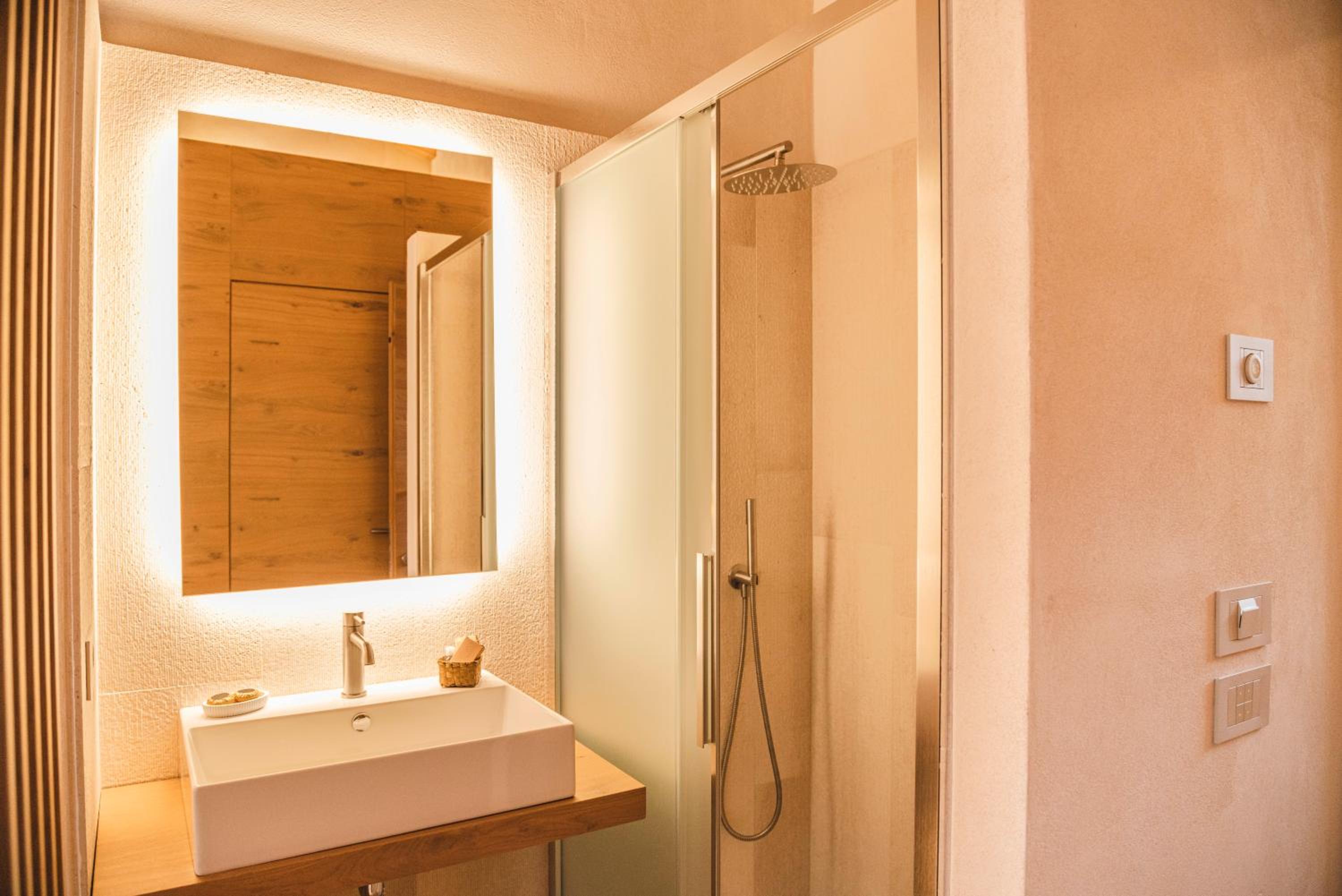 Superior Double Room - Photo 4