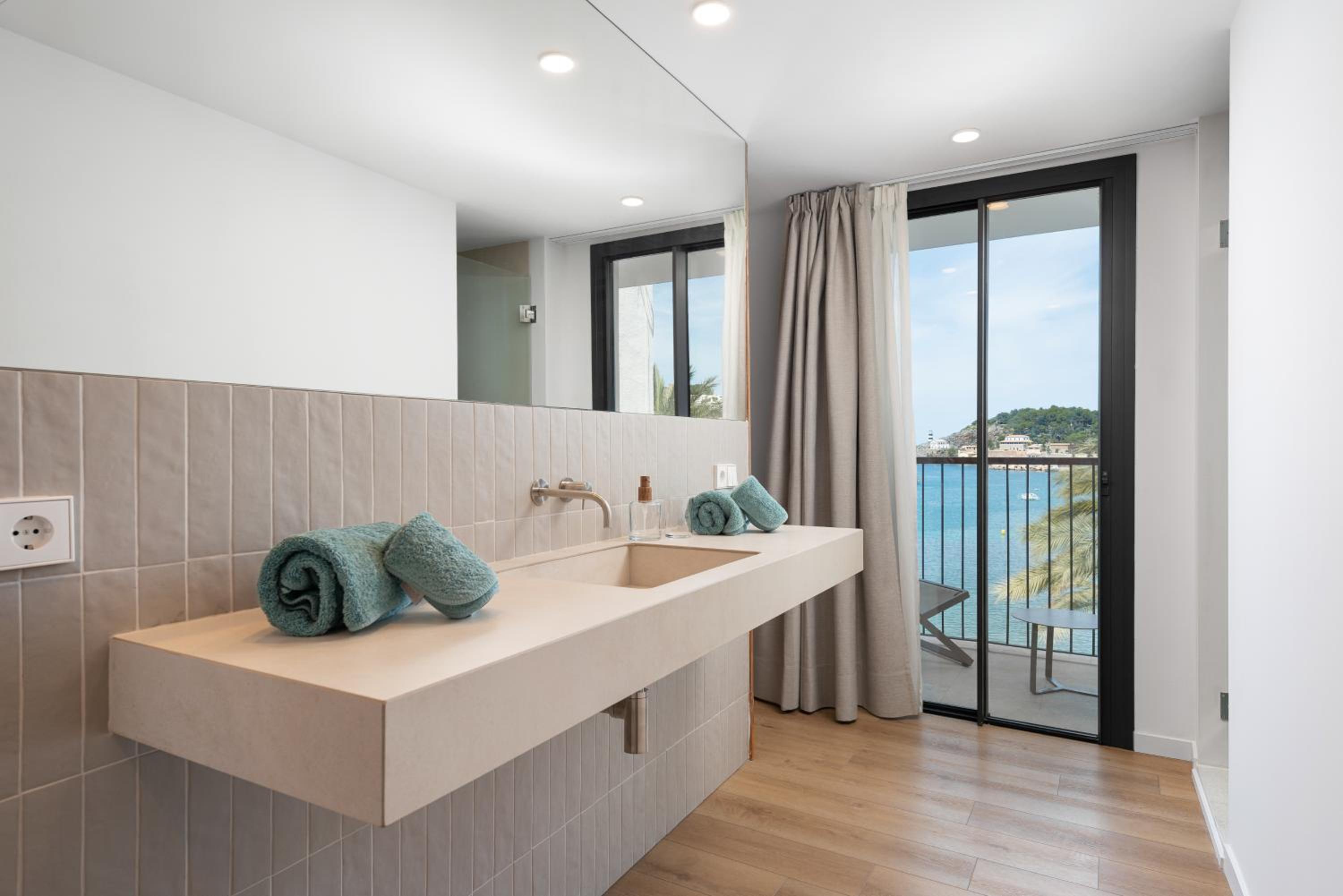 Apartment with Sea View photo 3