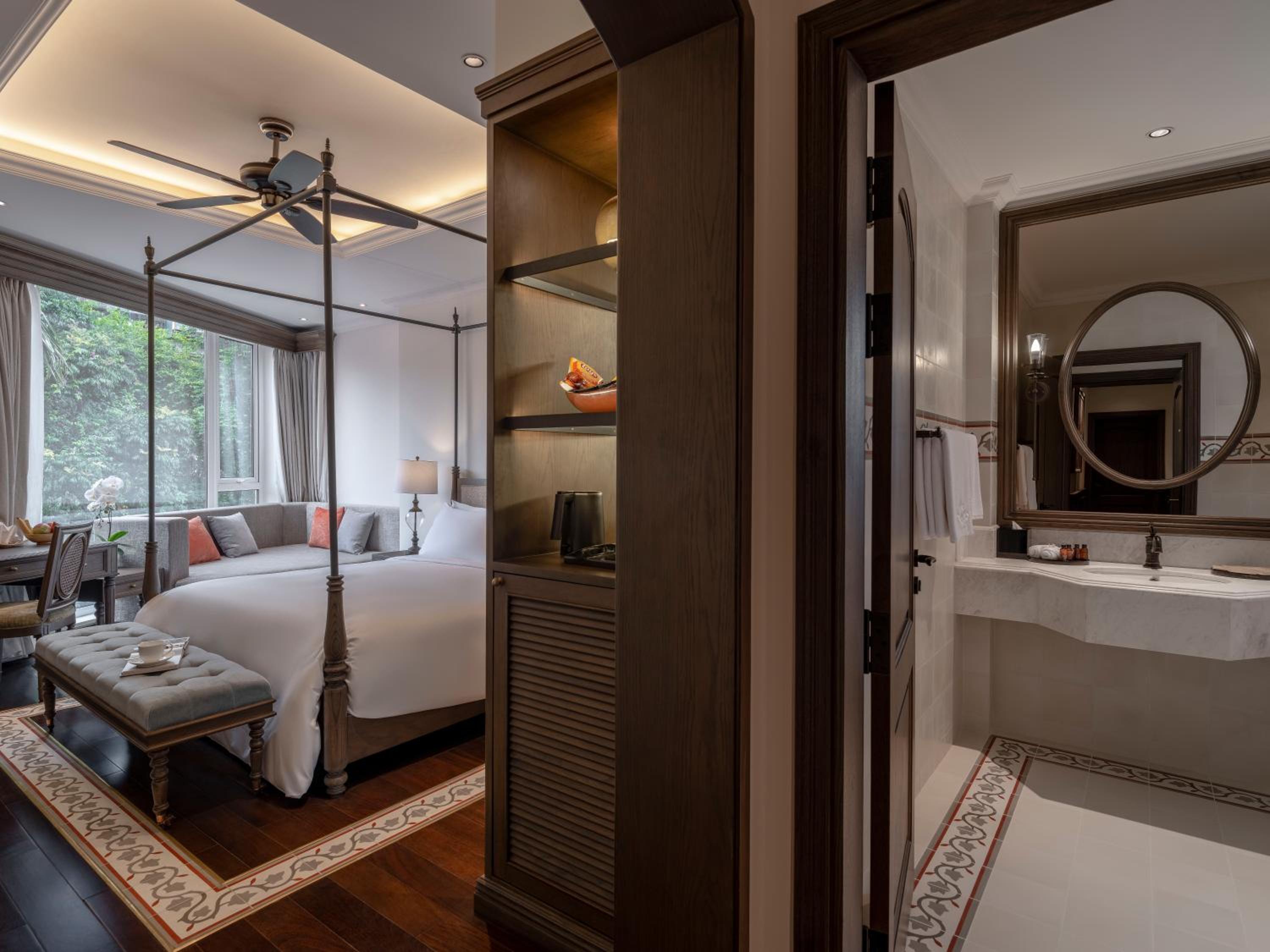 Deluxe City View Room