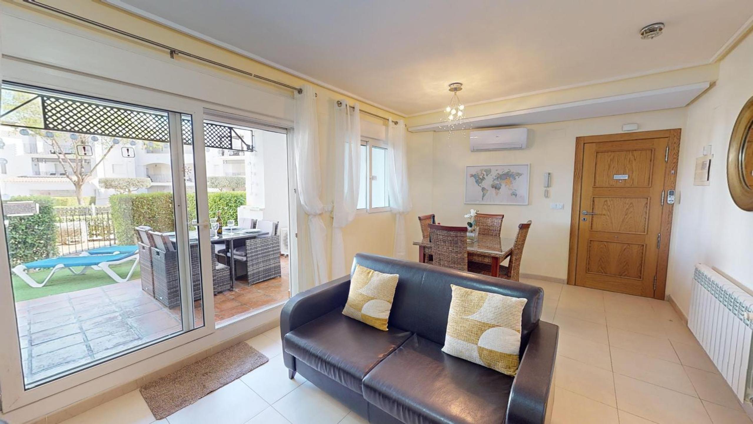 Two-Bedroom Apartment With Terrace photo 2