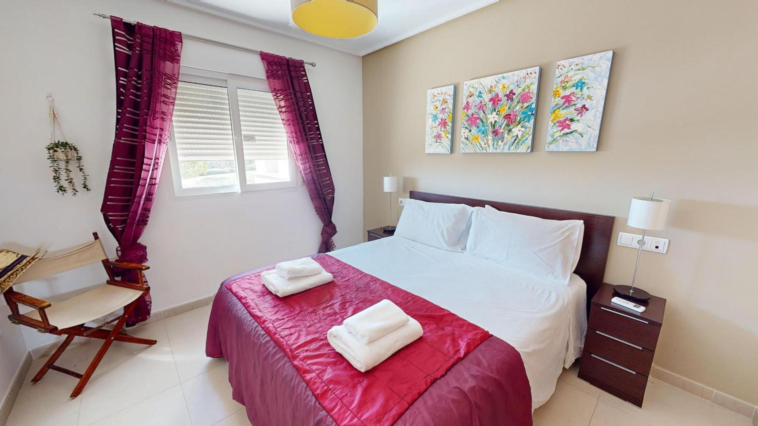 Apartamento de Dos Habitaciones con Terraza