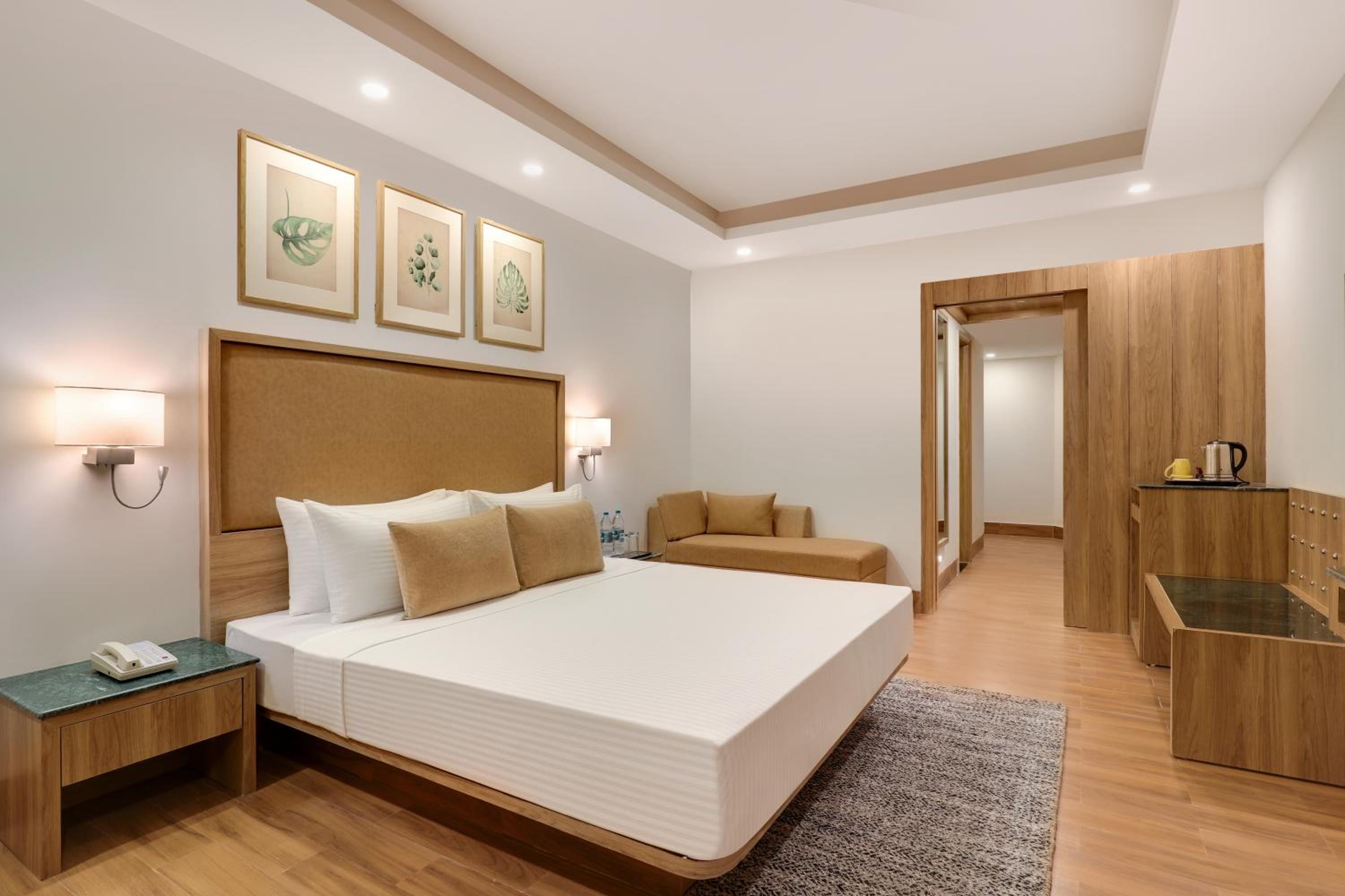 Superior Suite  - Photo 9