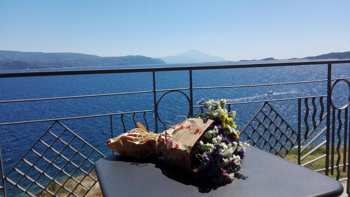 Deluxe Double or Twin Room with Sea View photo 2