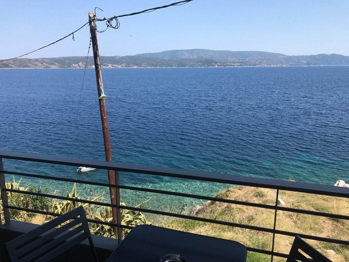 Deluxe Double or Twin Room with Sea View photo 2