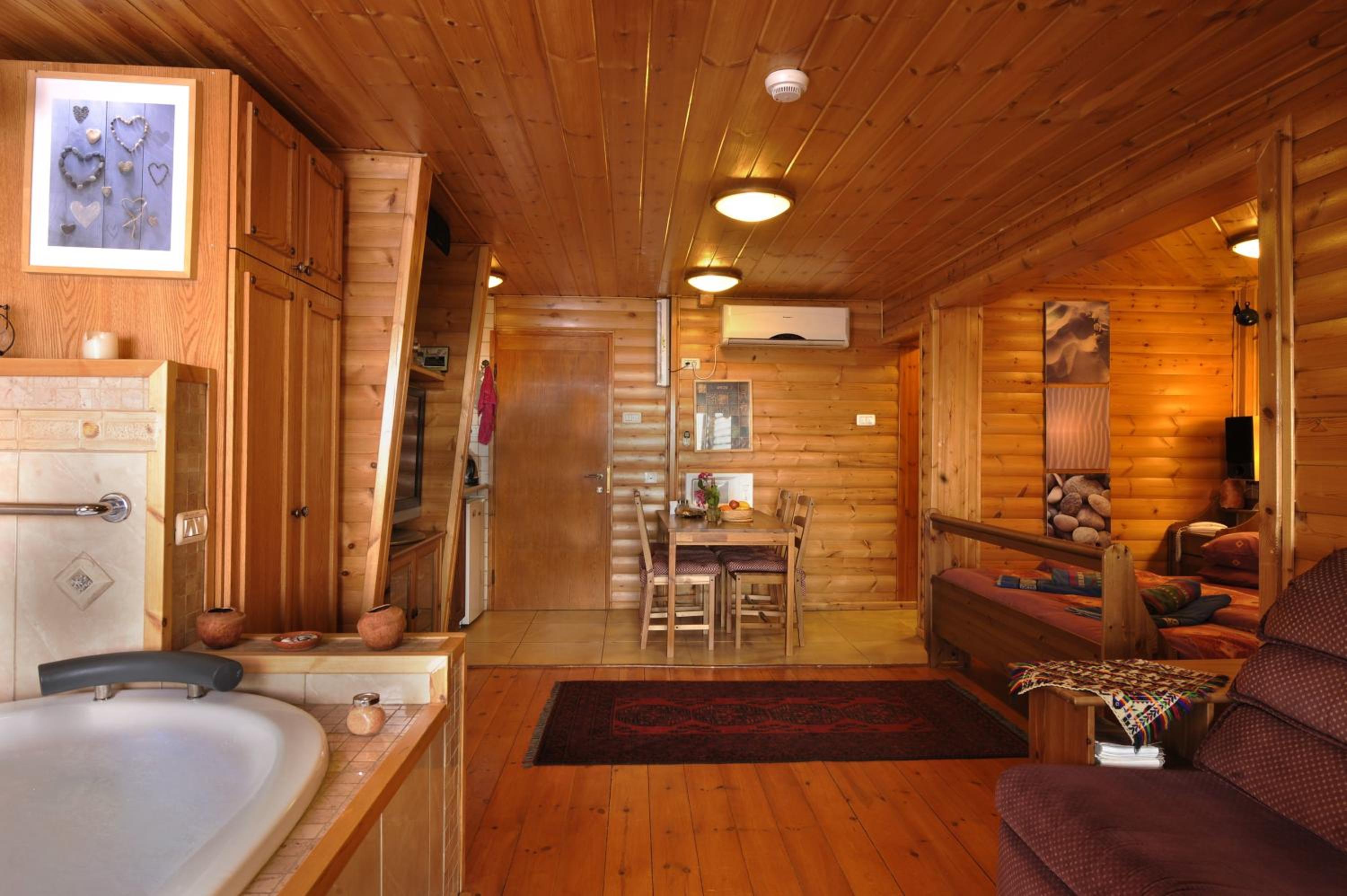 Deluxe Double Room with Balcony (Bat Harim) - Photo 11