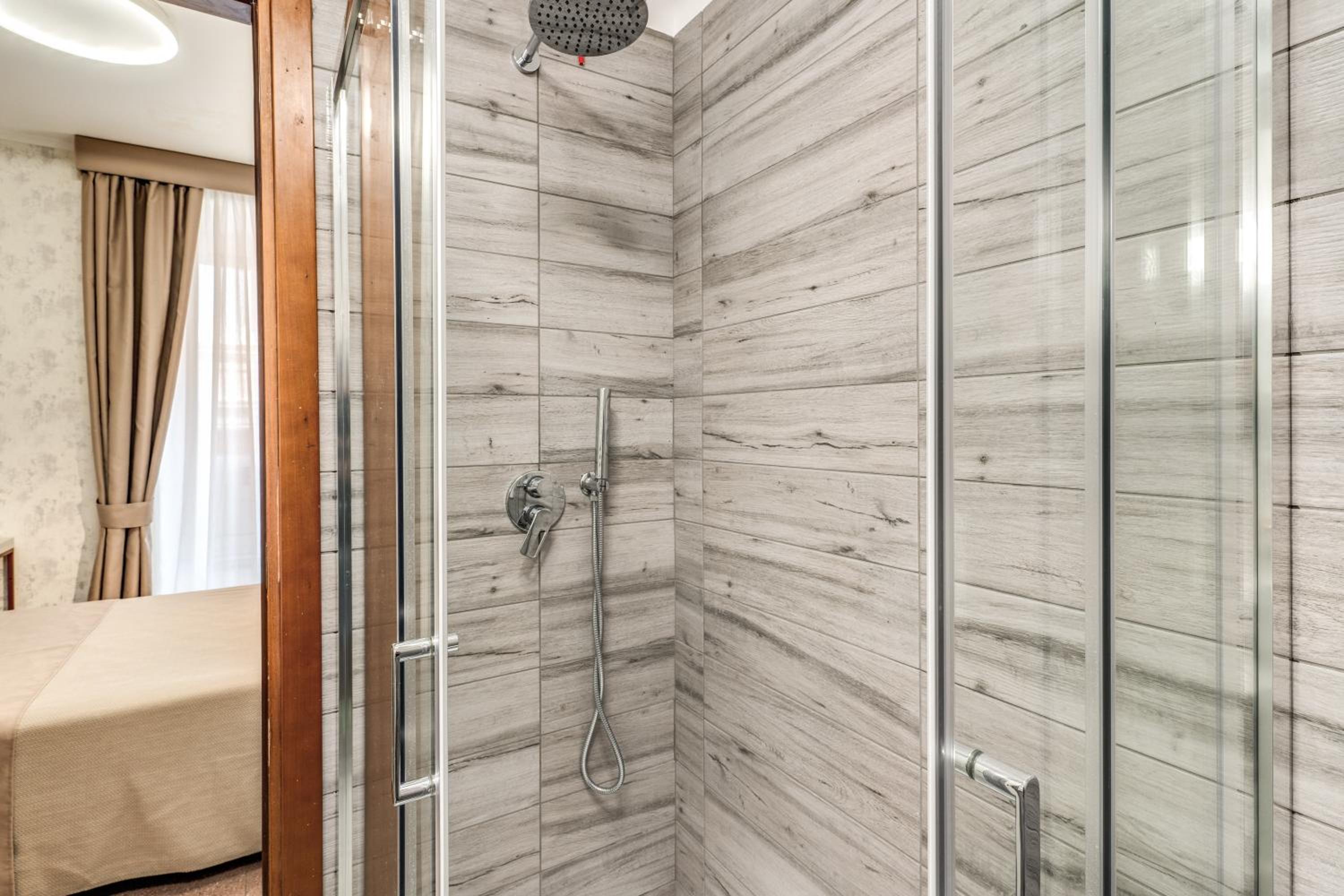 Superior Single Room photo 3