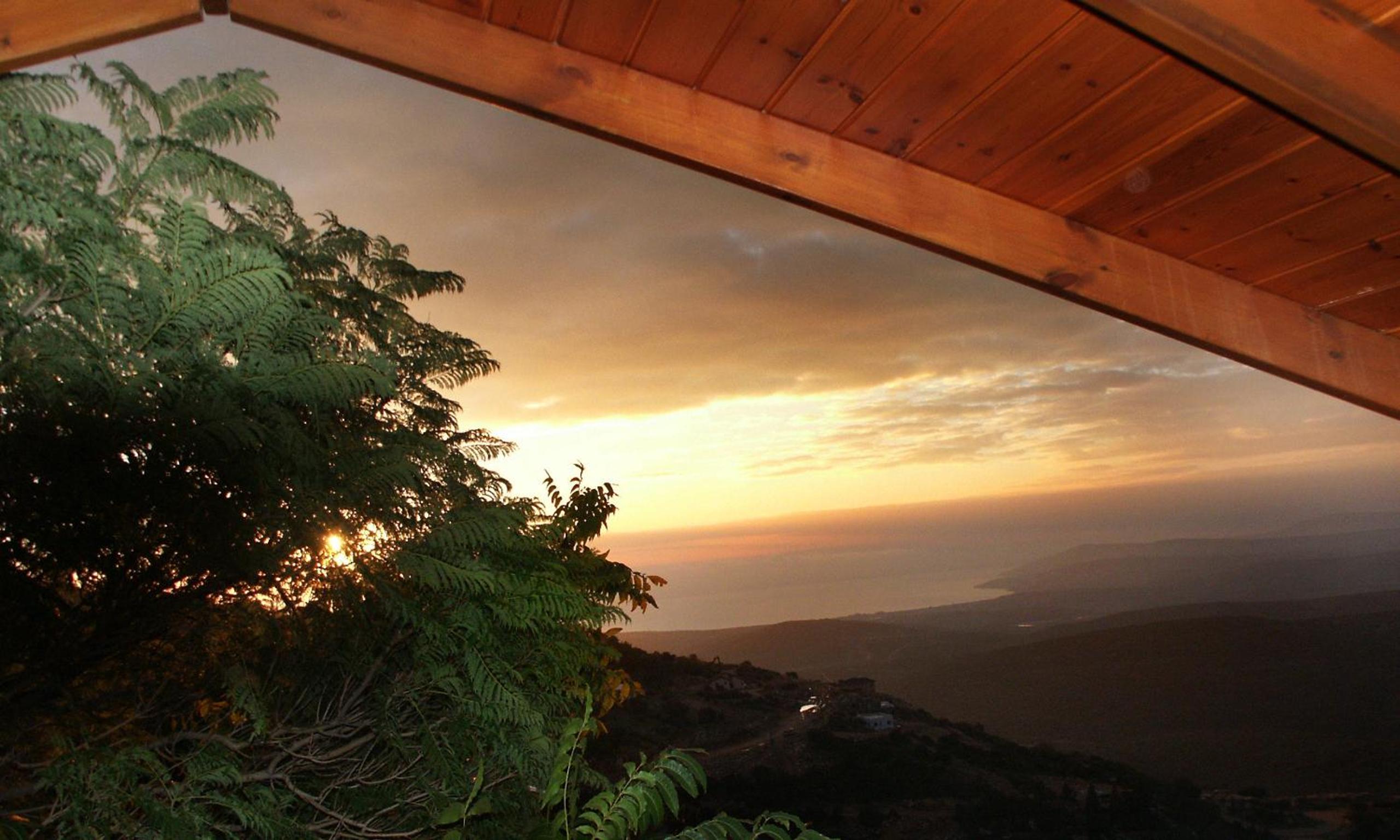 Deluxe Double Room with Lake View (Shachar) - Photo 9