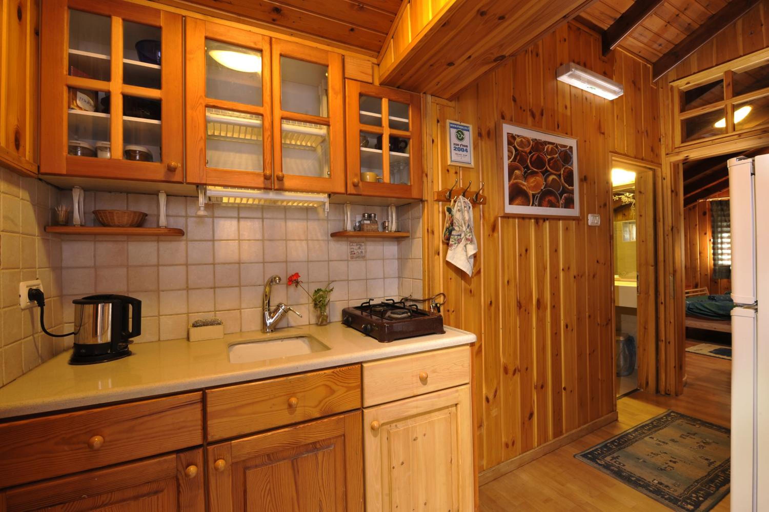 Deluxe Double Room with Lake View (Shachar) - Photo 11