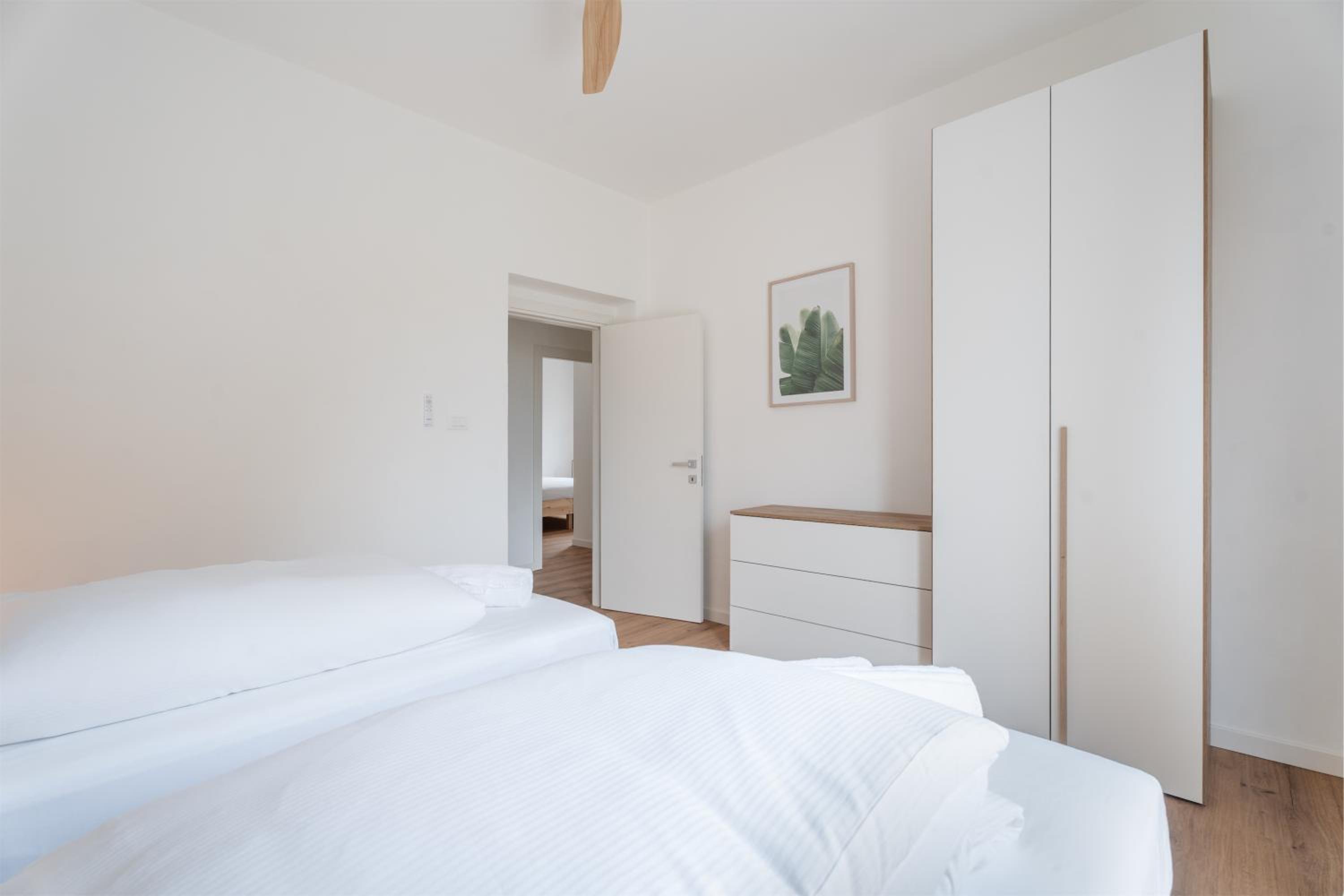 Three-Bedroom Apartment with View photo 2