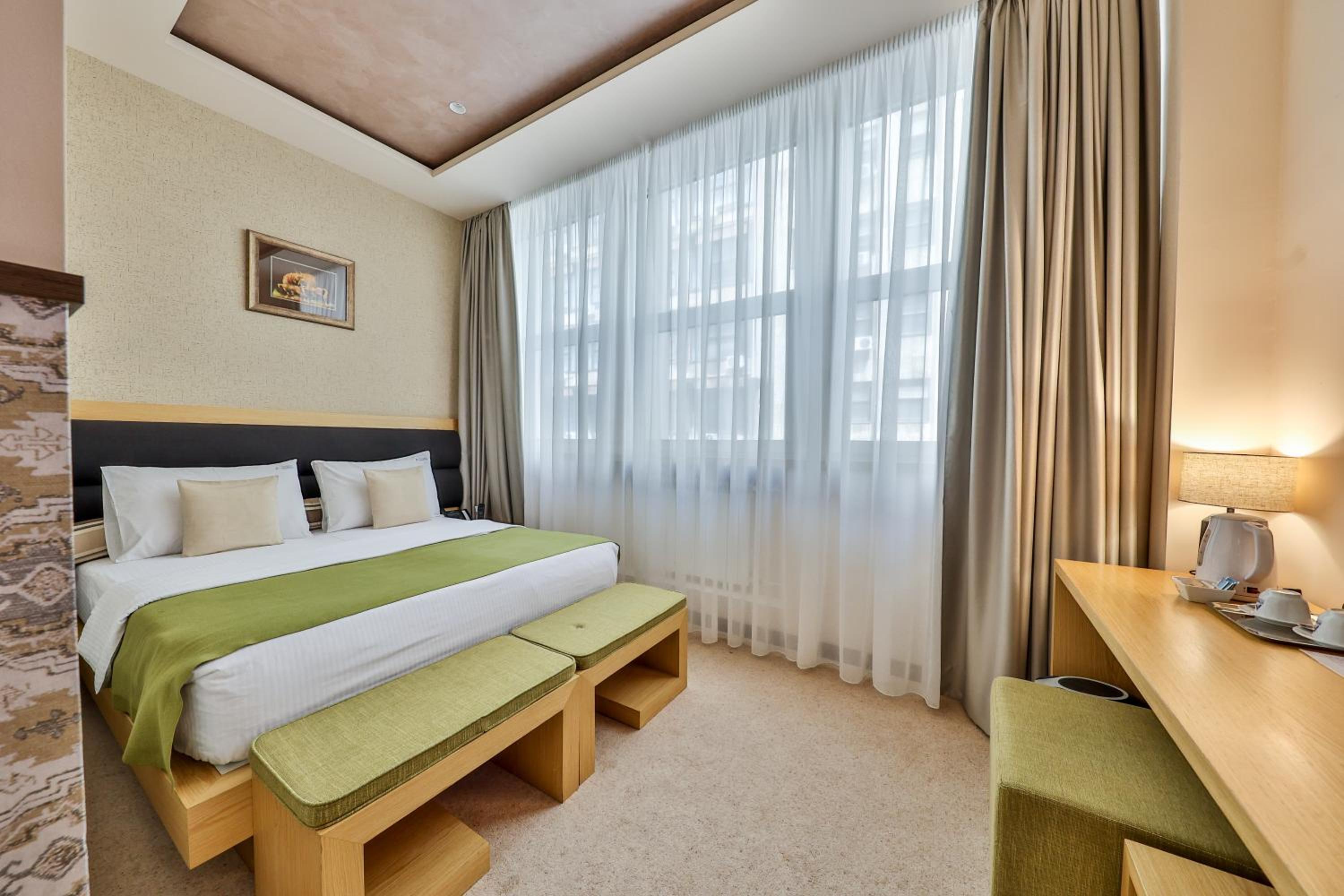 Double or Twin Room - Photo 13