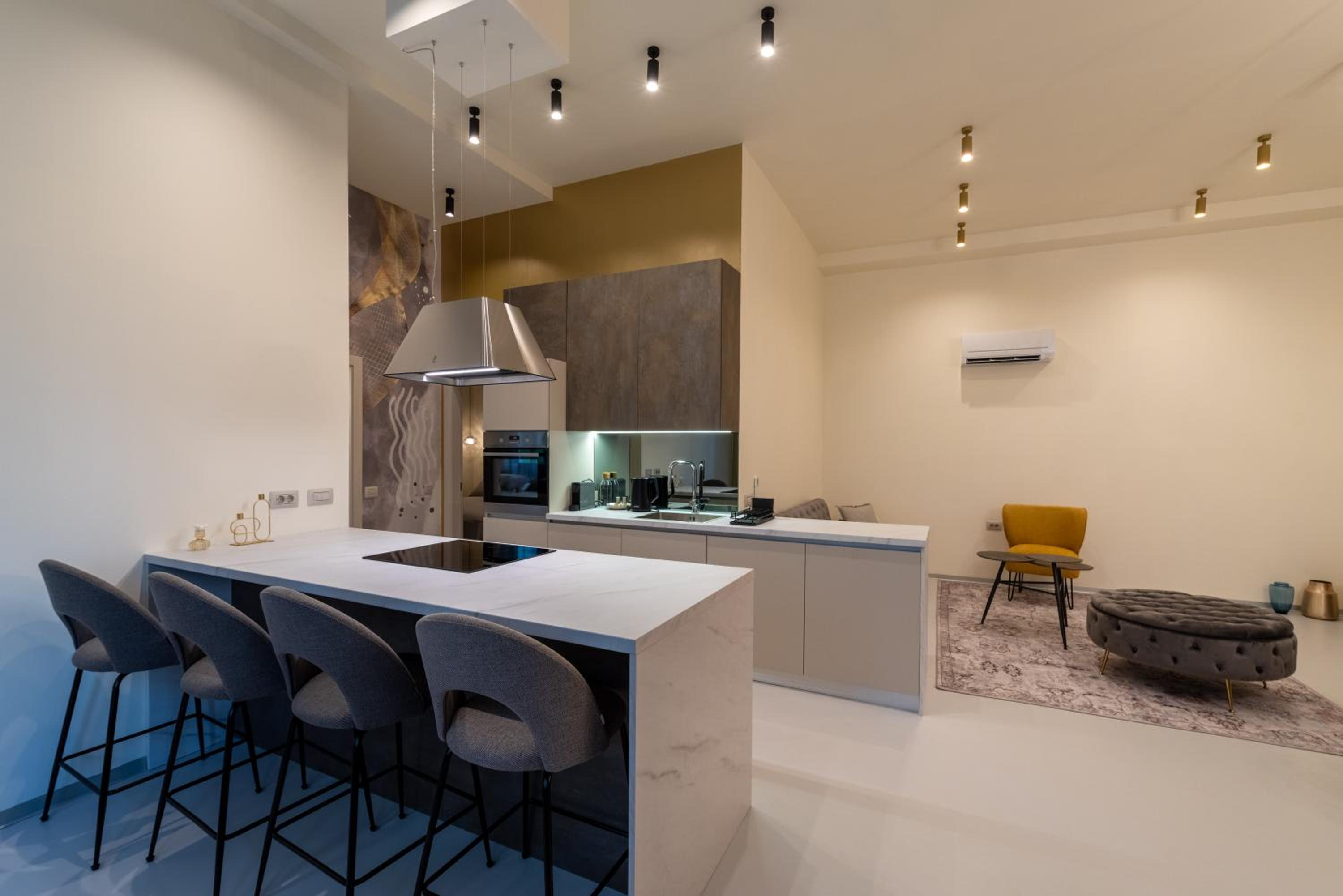 Two-Bedroom Apartment with Terrace photo 3