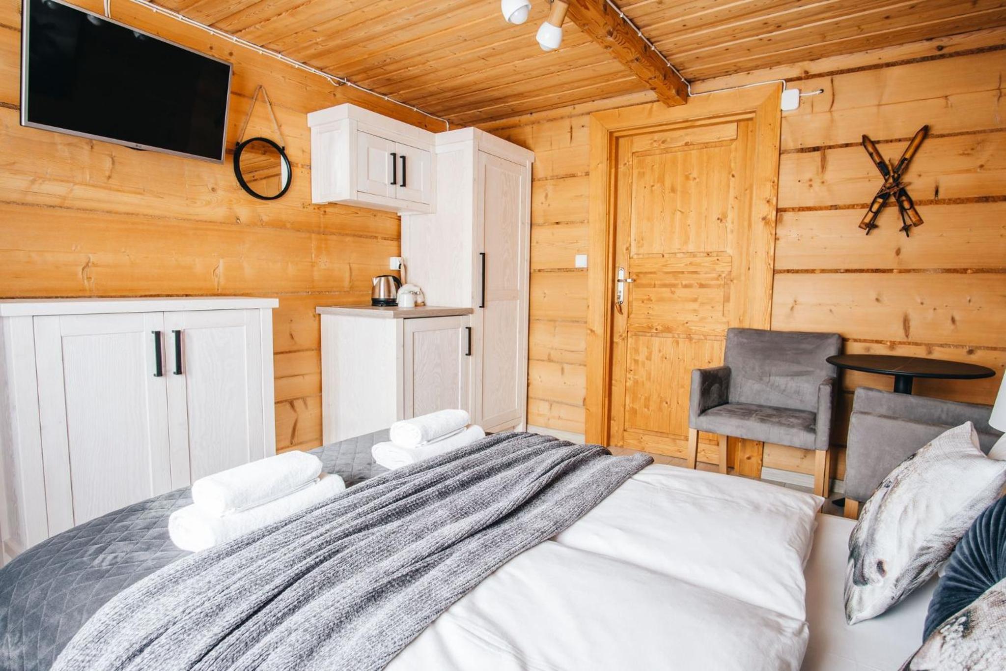 Double Room with Private External Bathroom photo 3