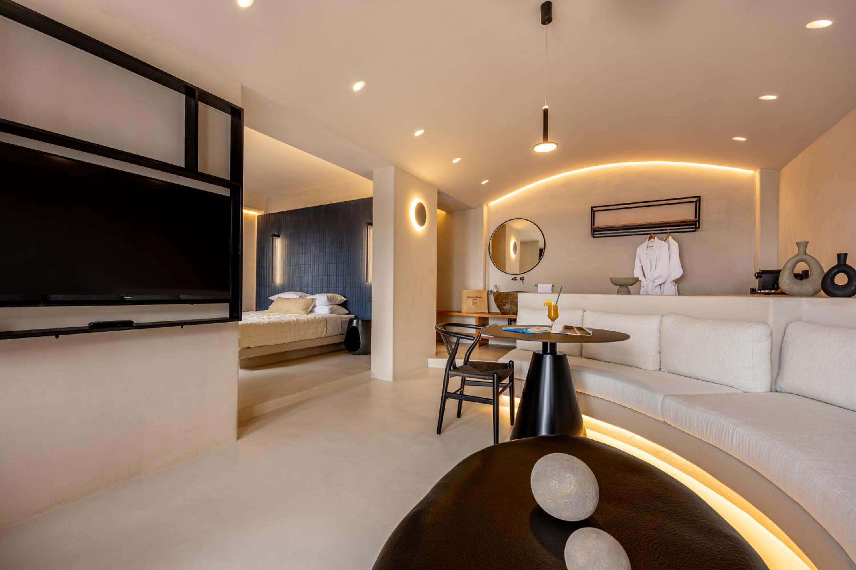 Deluxe Suite