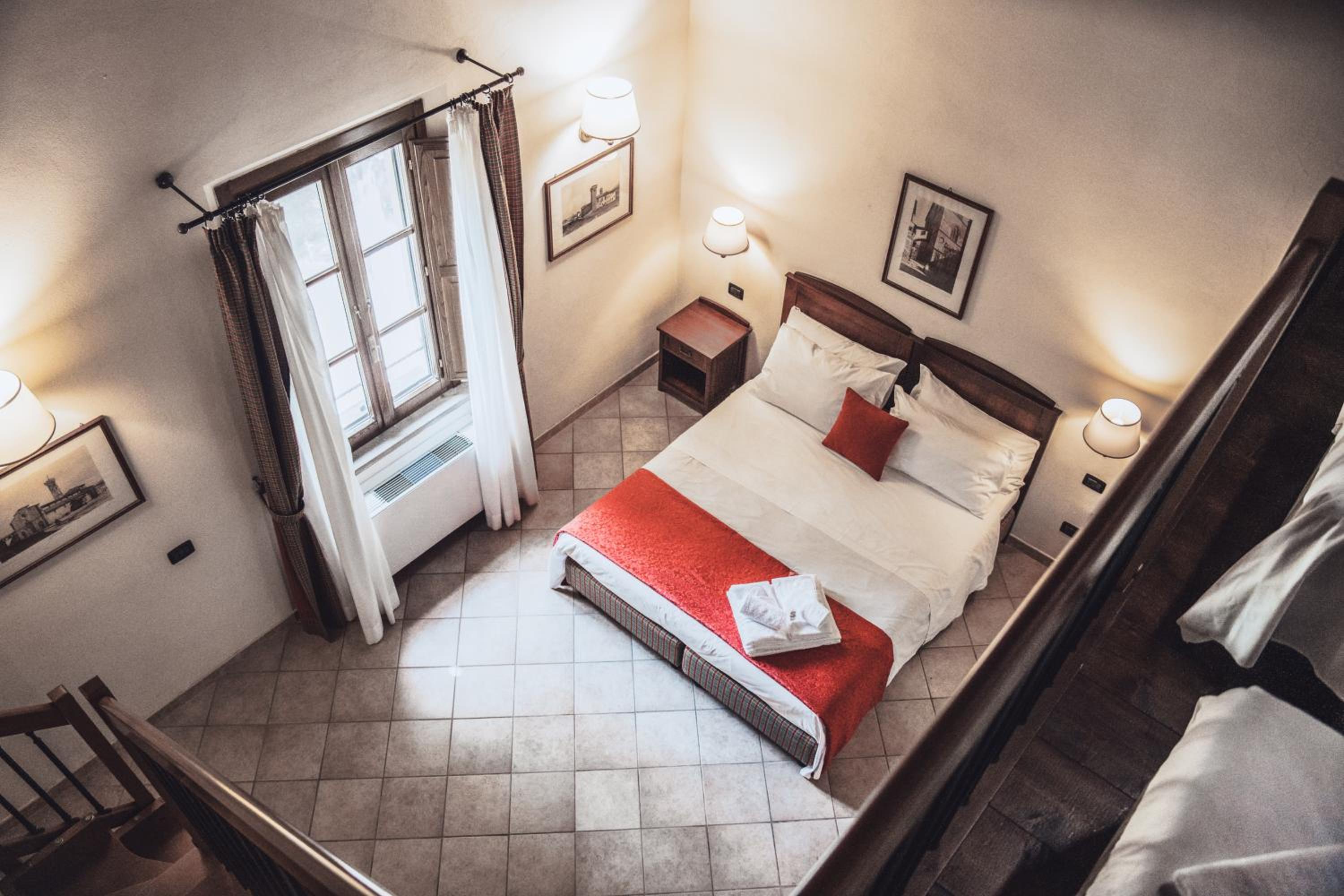 Apartment - Split Level