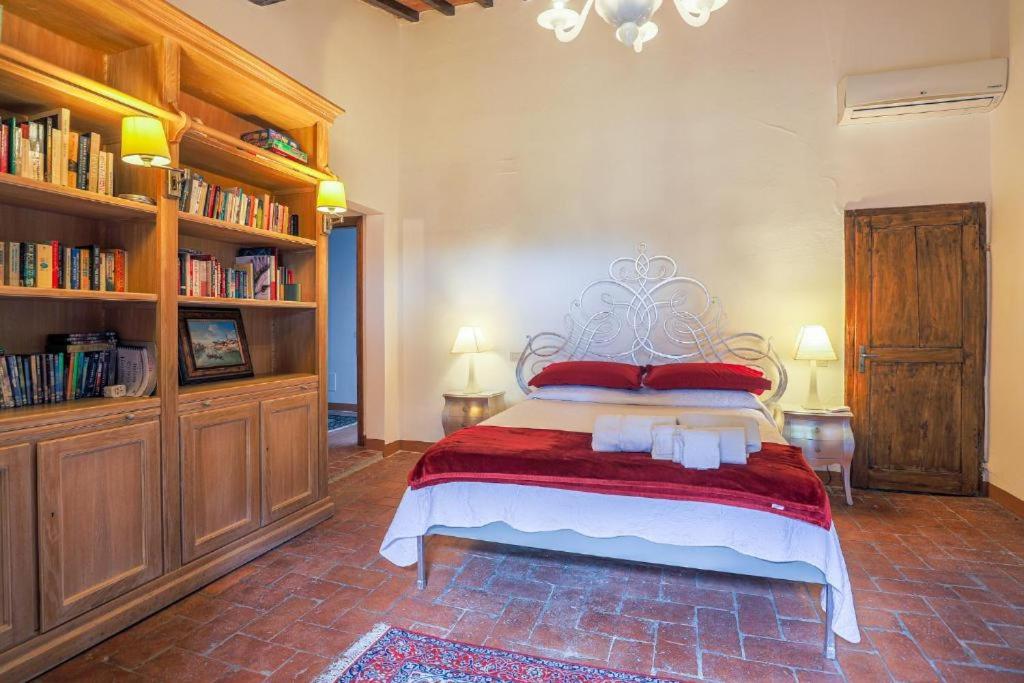 Villa photo 1