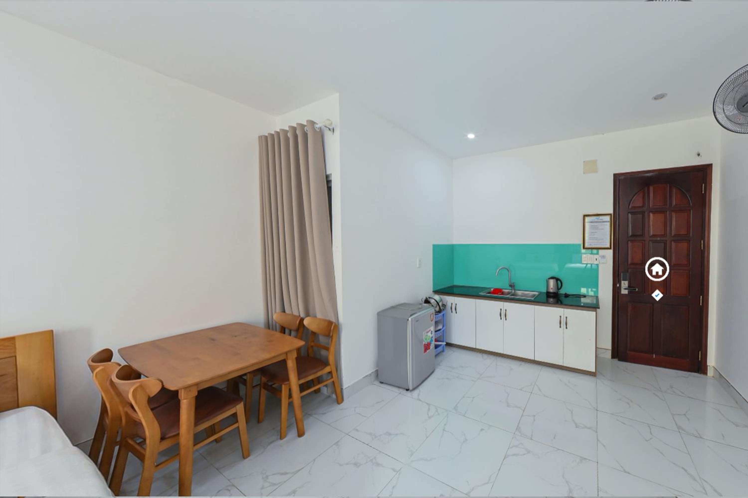 Family Room - Photo 5