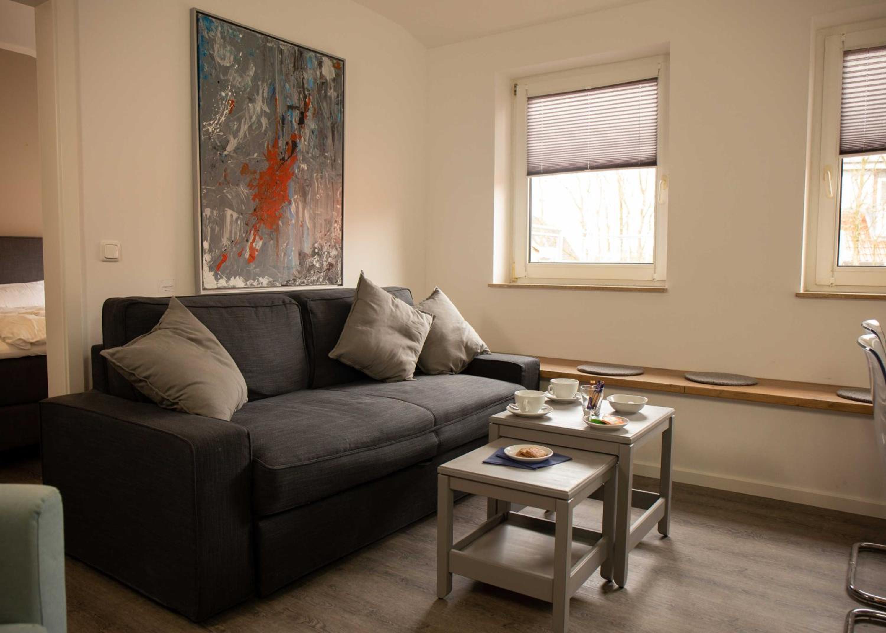 One-Bedroom Apartment with Shower photo 1