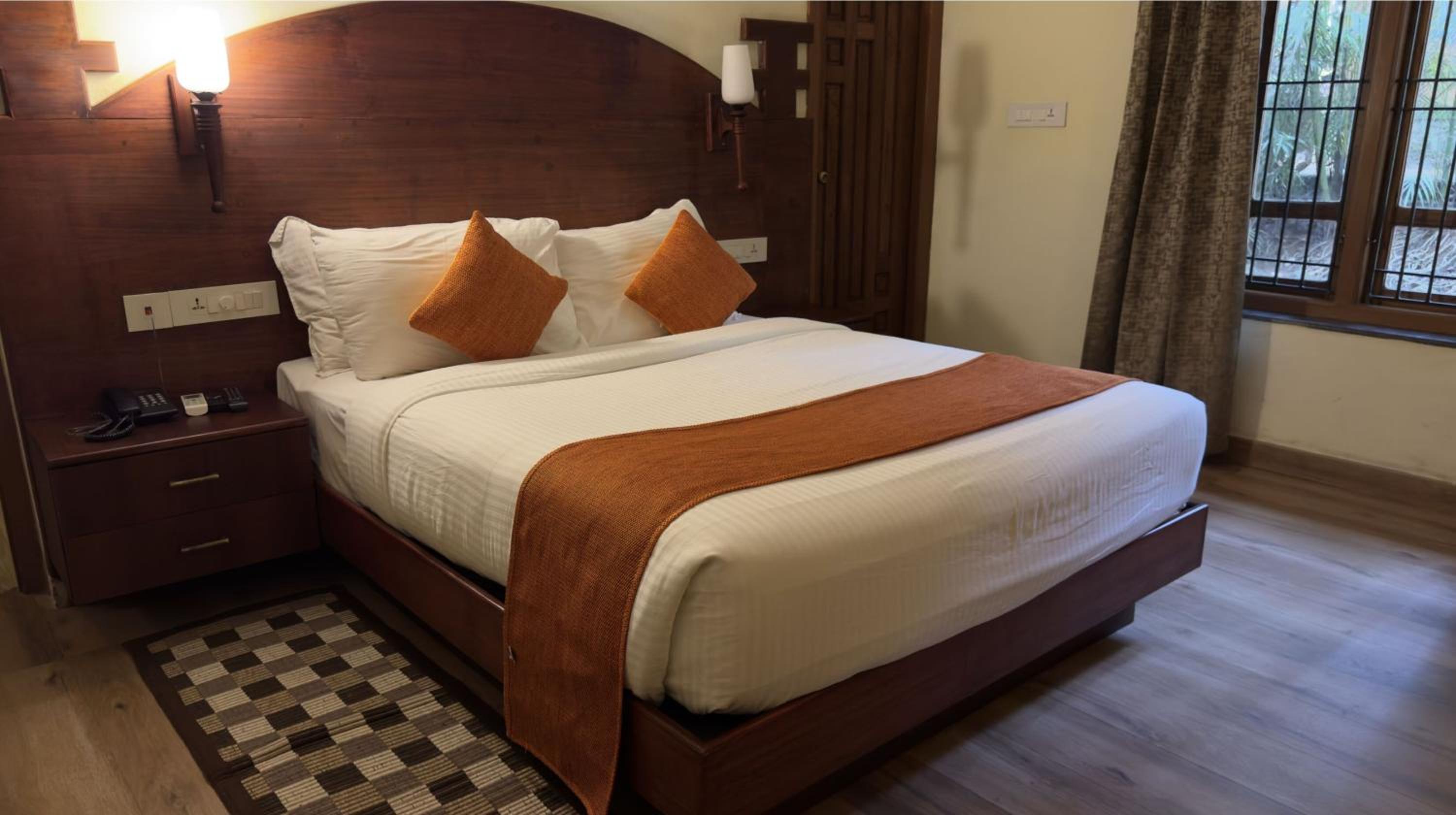 Standard King Room photo 1