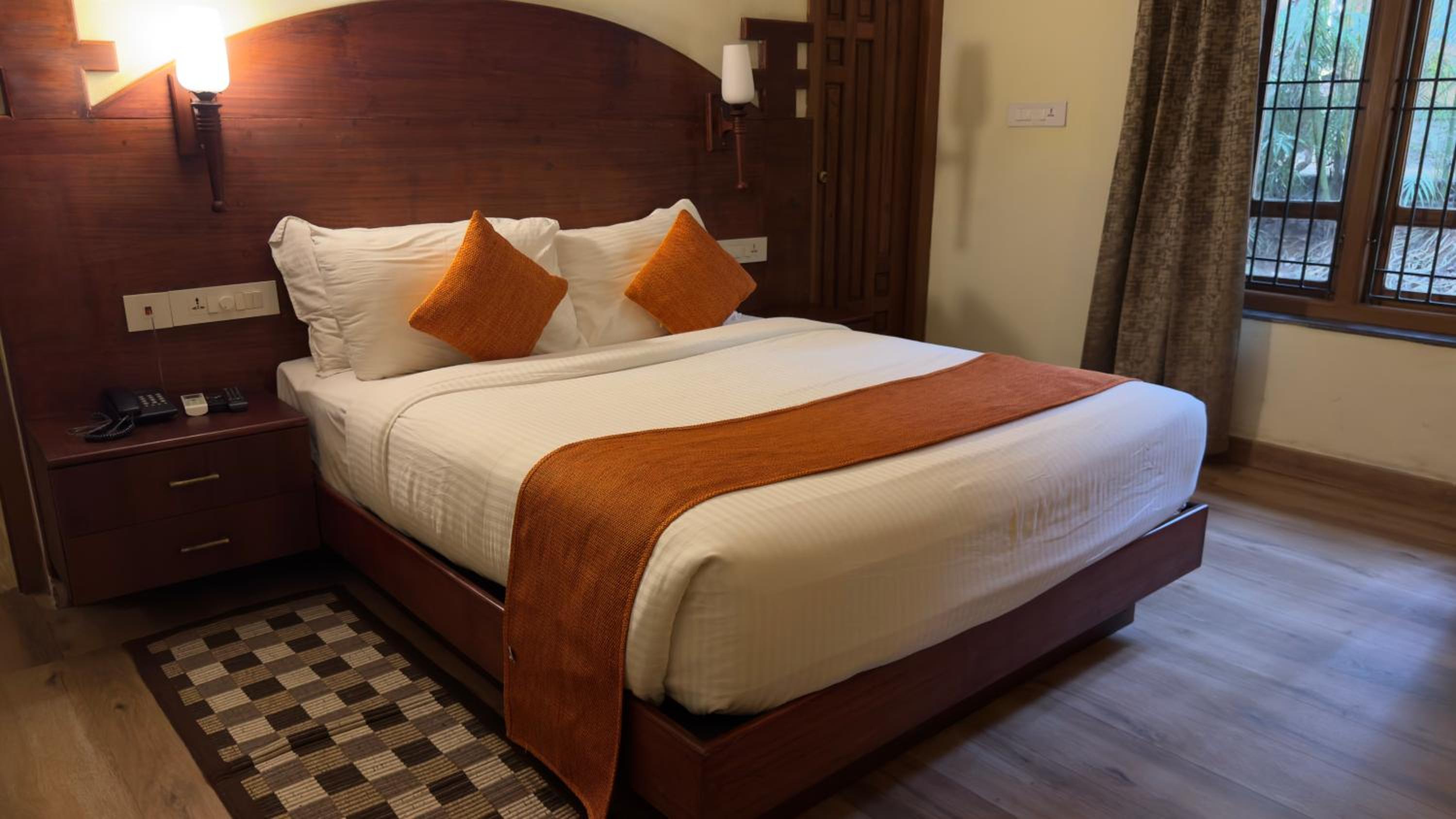 Standard King Room photo 3