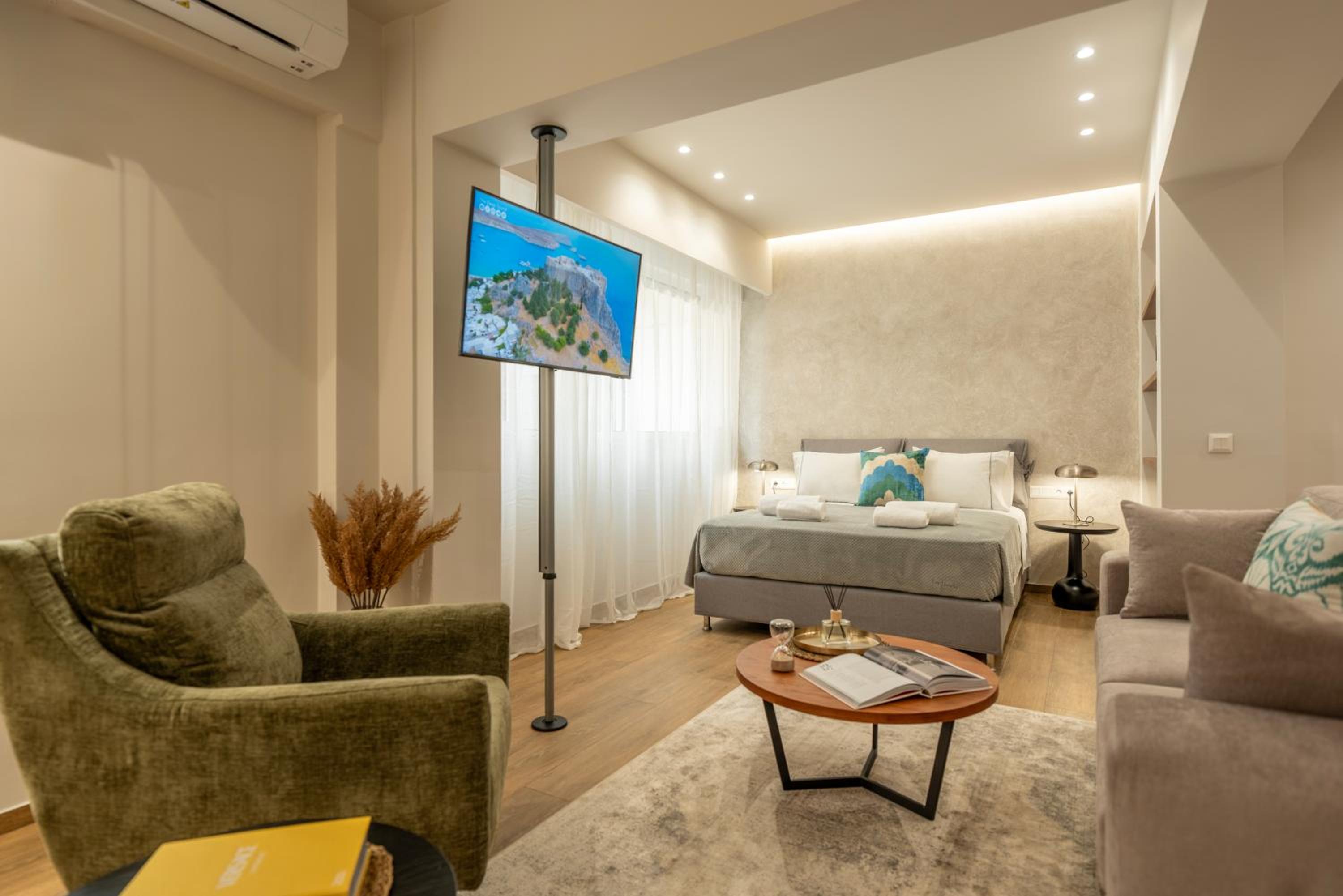 Suite Apartment photo 1
