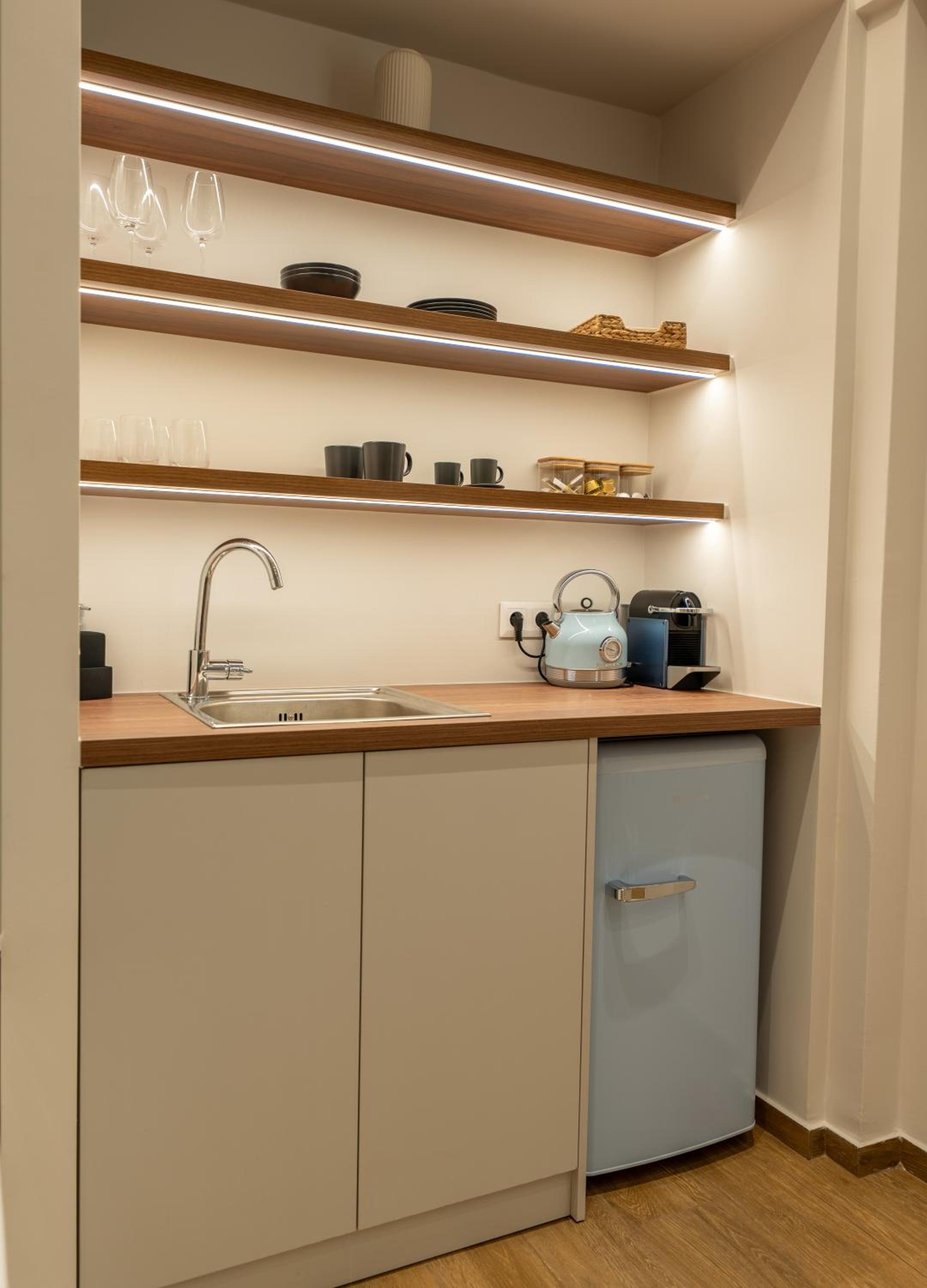 Suite Apartment photo 2