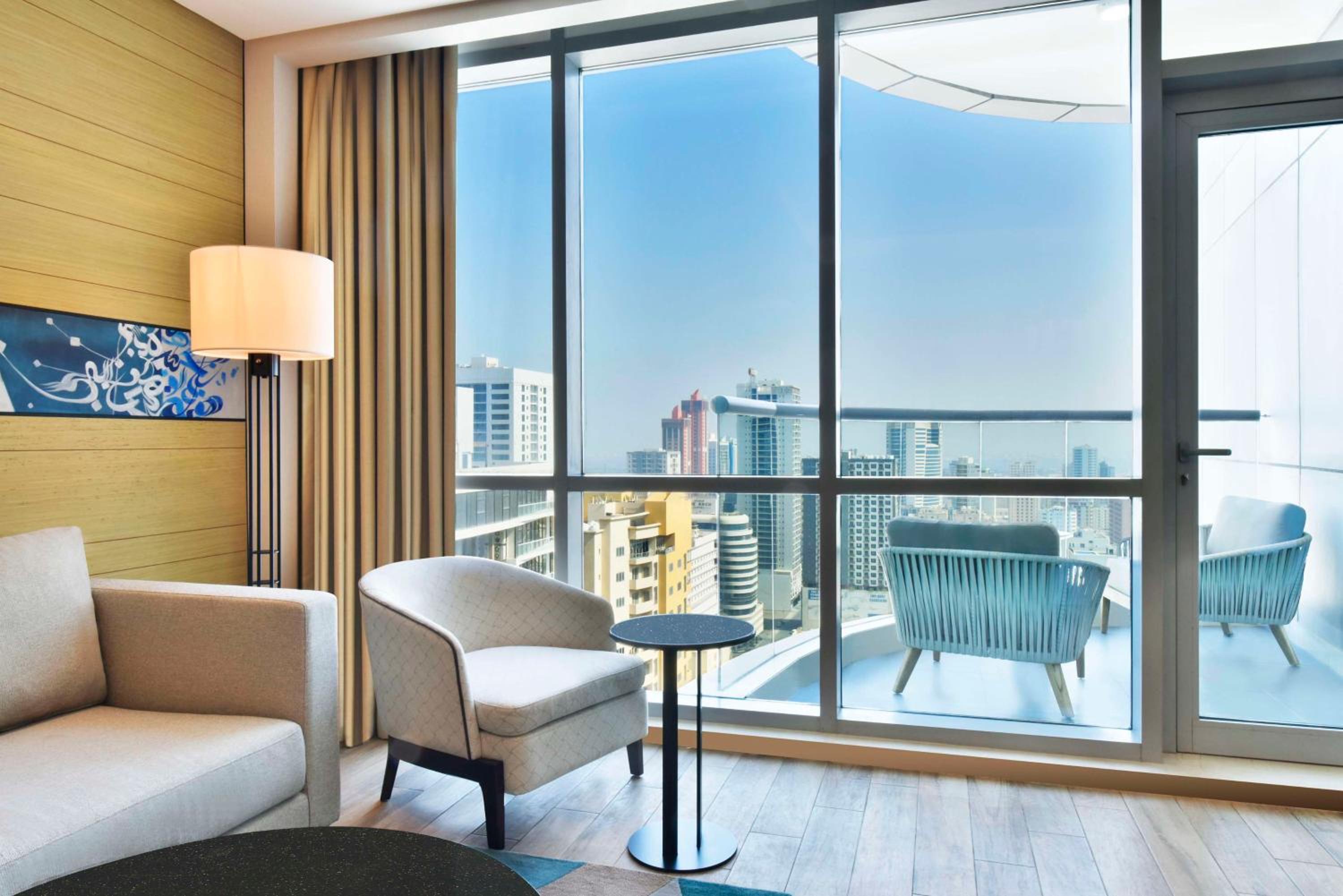 King Deluxe Studio with Balcony - Photo 4