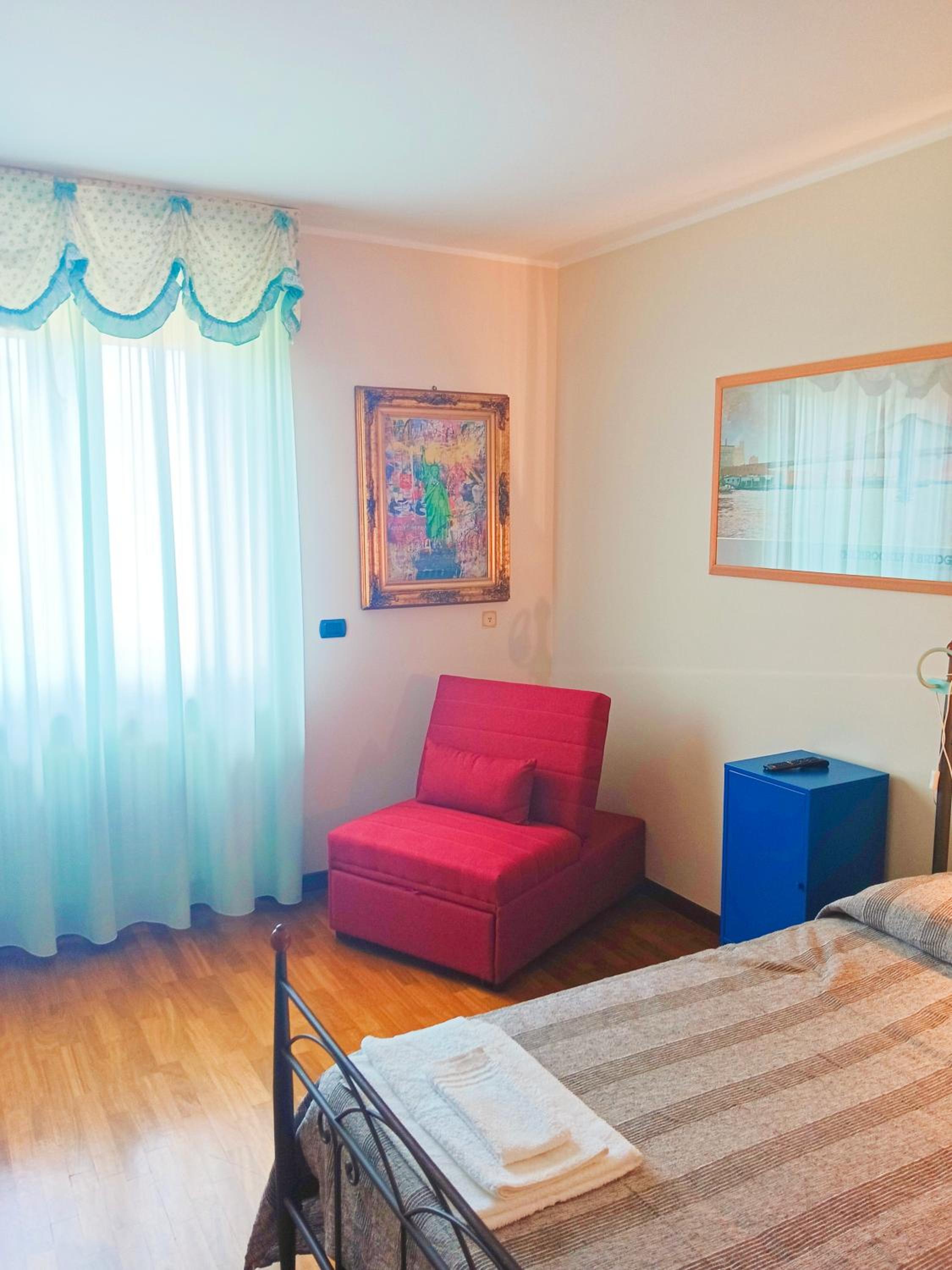 Double Room with Spa Bath - Photo 1