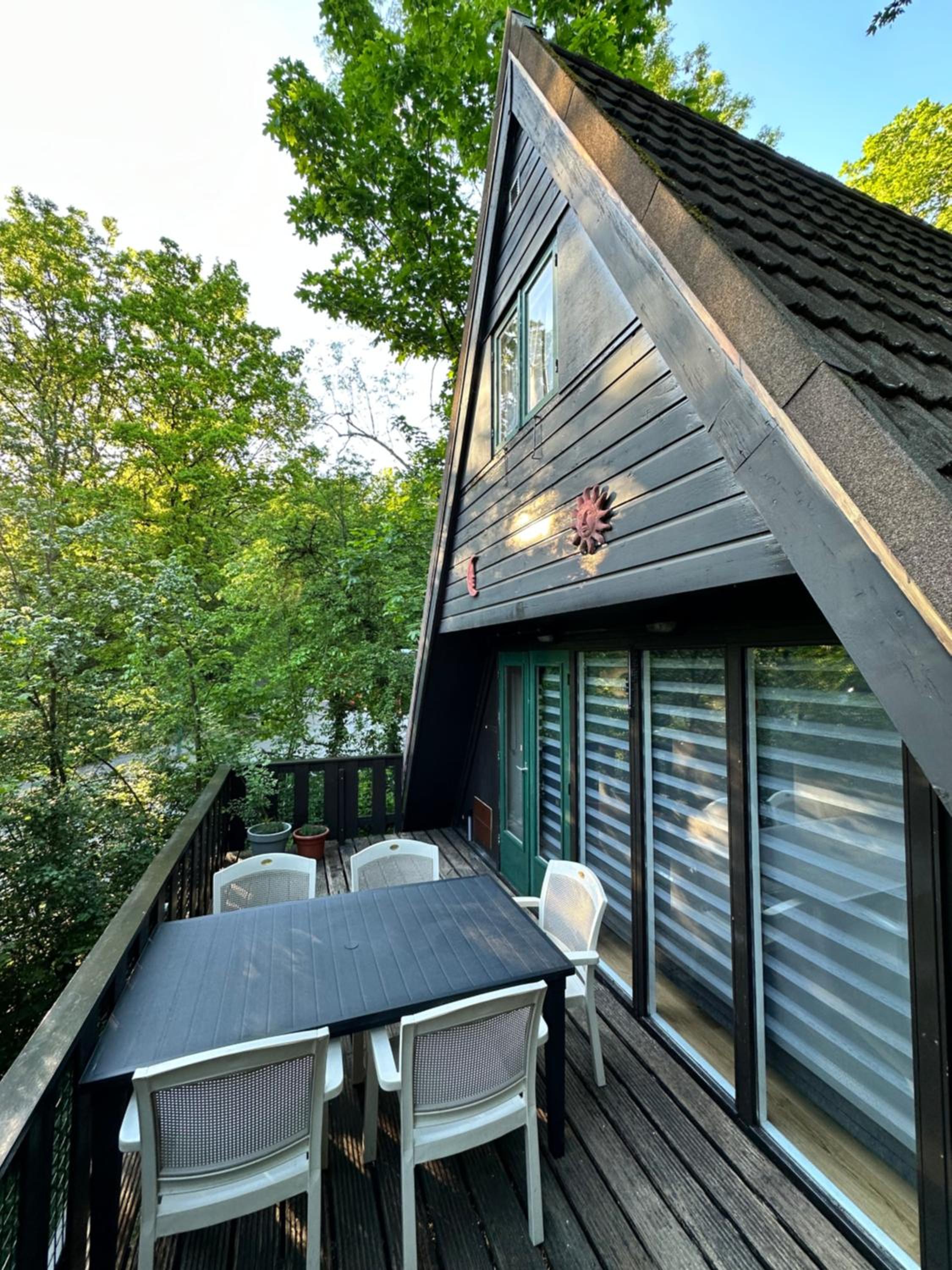 Three-Bedroom Chalet photo 2