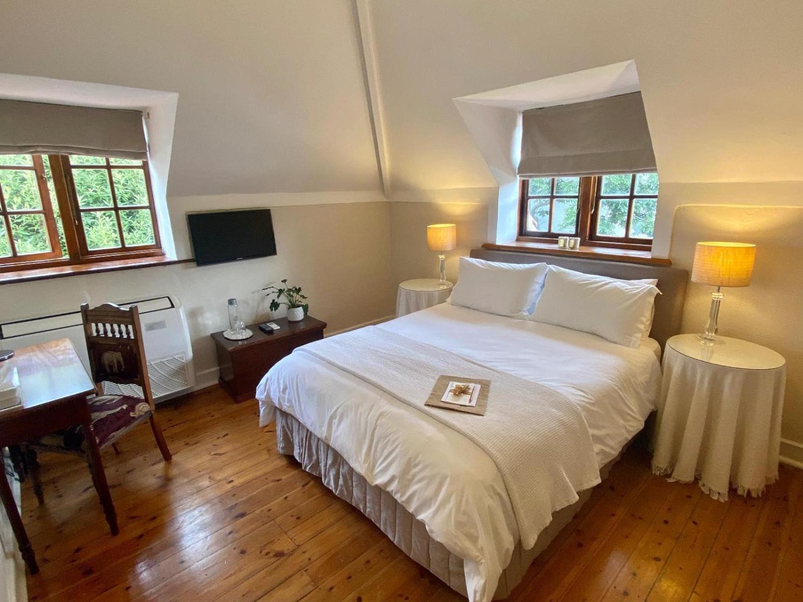 Queen Room with Garden View