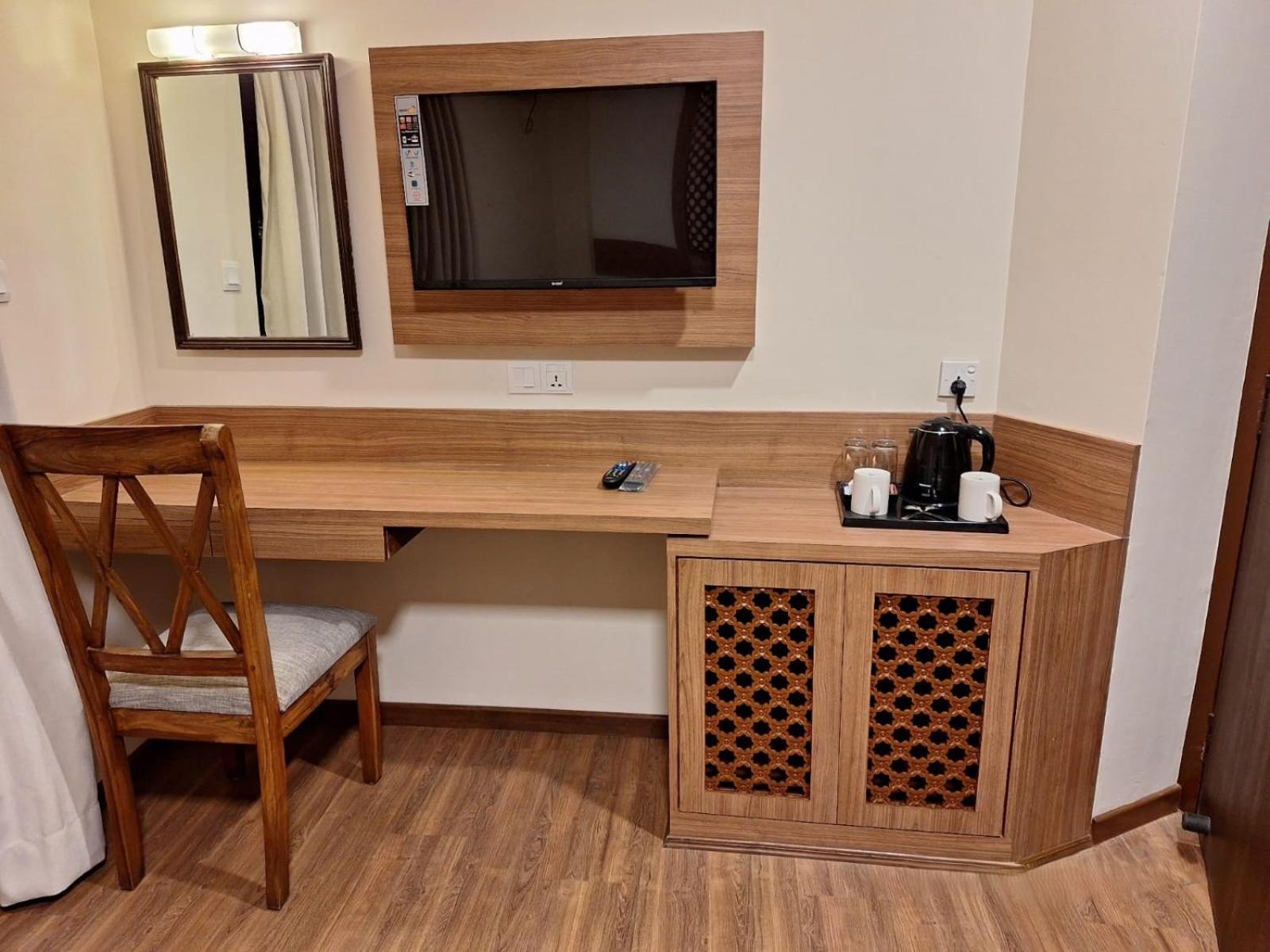 Deluxe Double or Twin Room - Photo 2