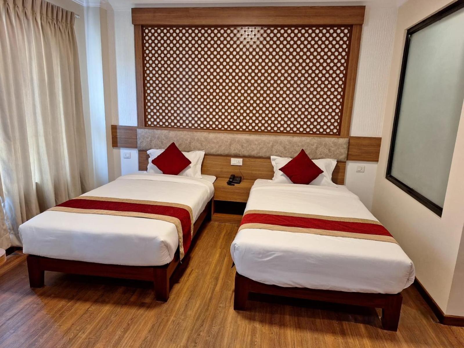Deluxe Double or Twin Room - Photo 3