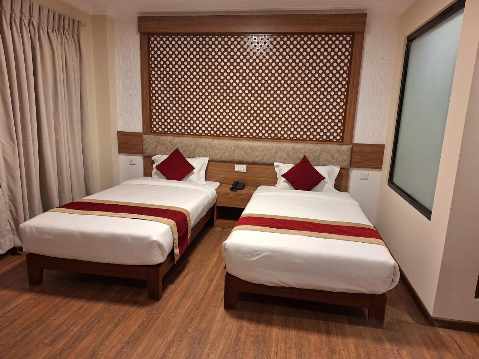 Deluxe Double or Twin Room - Photo 4