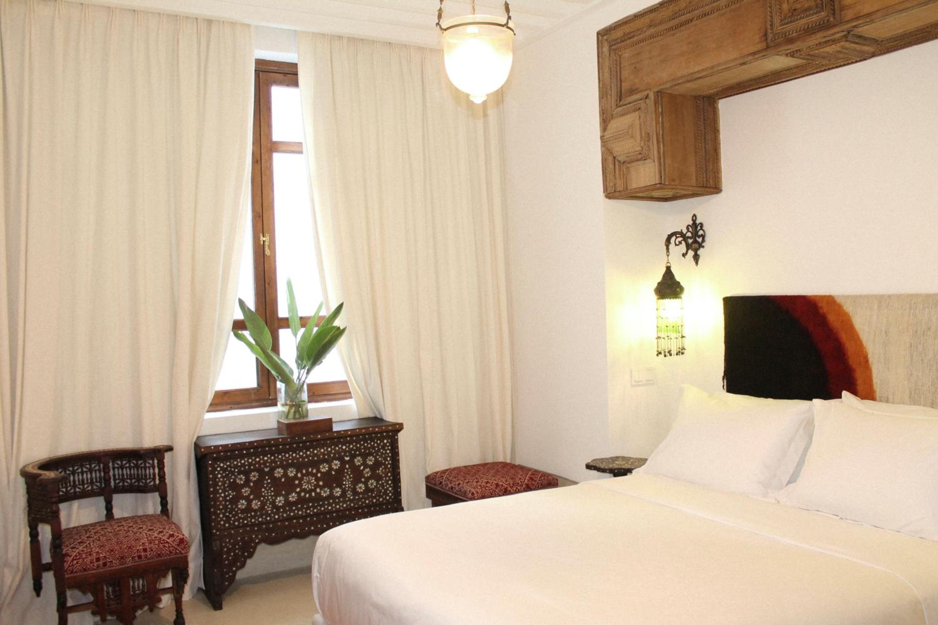 Large Double Room - Photo 7