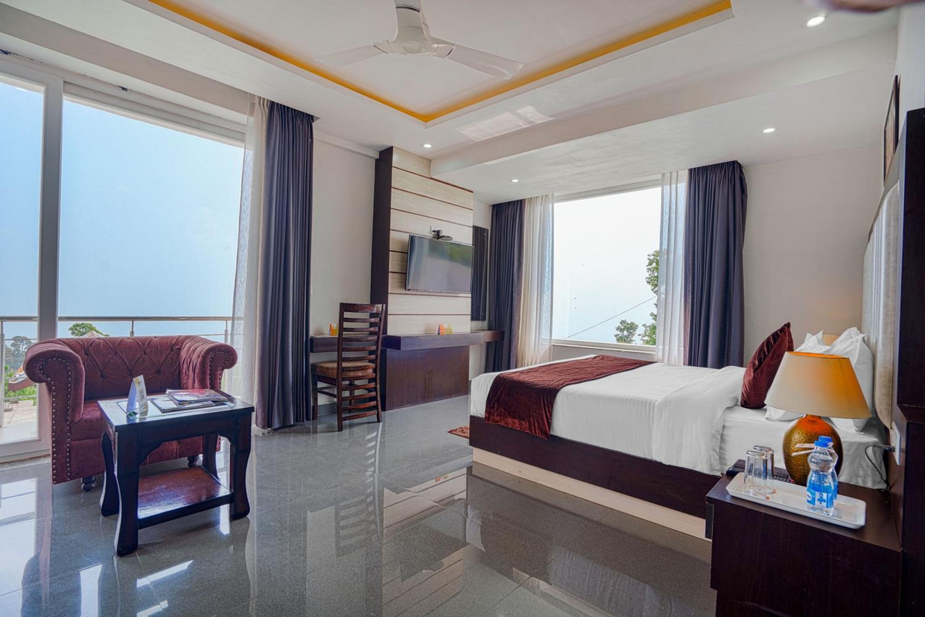 Deluxe Double Room with Balcony