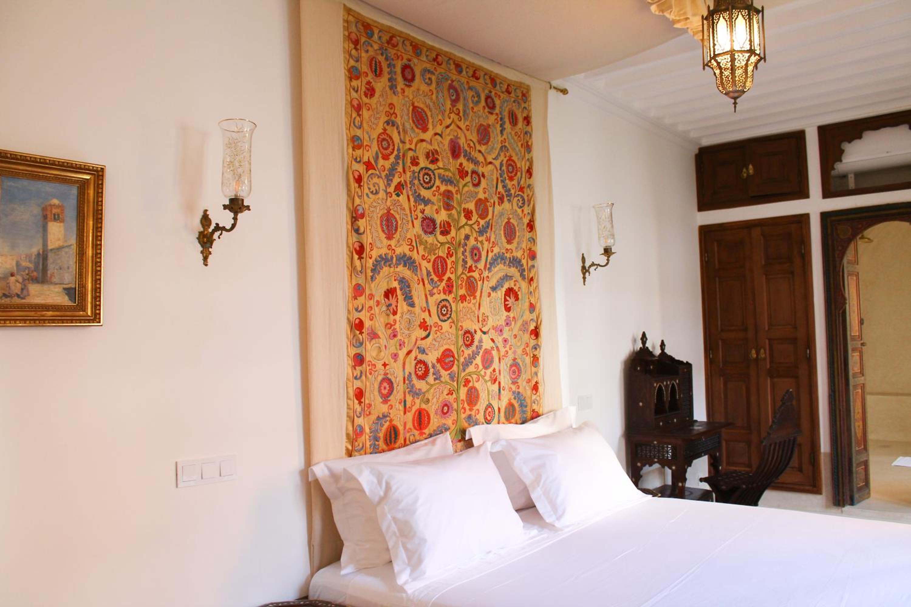 Superior Suite - Photo 3