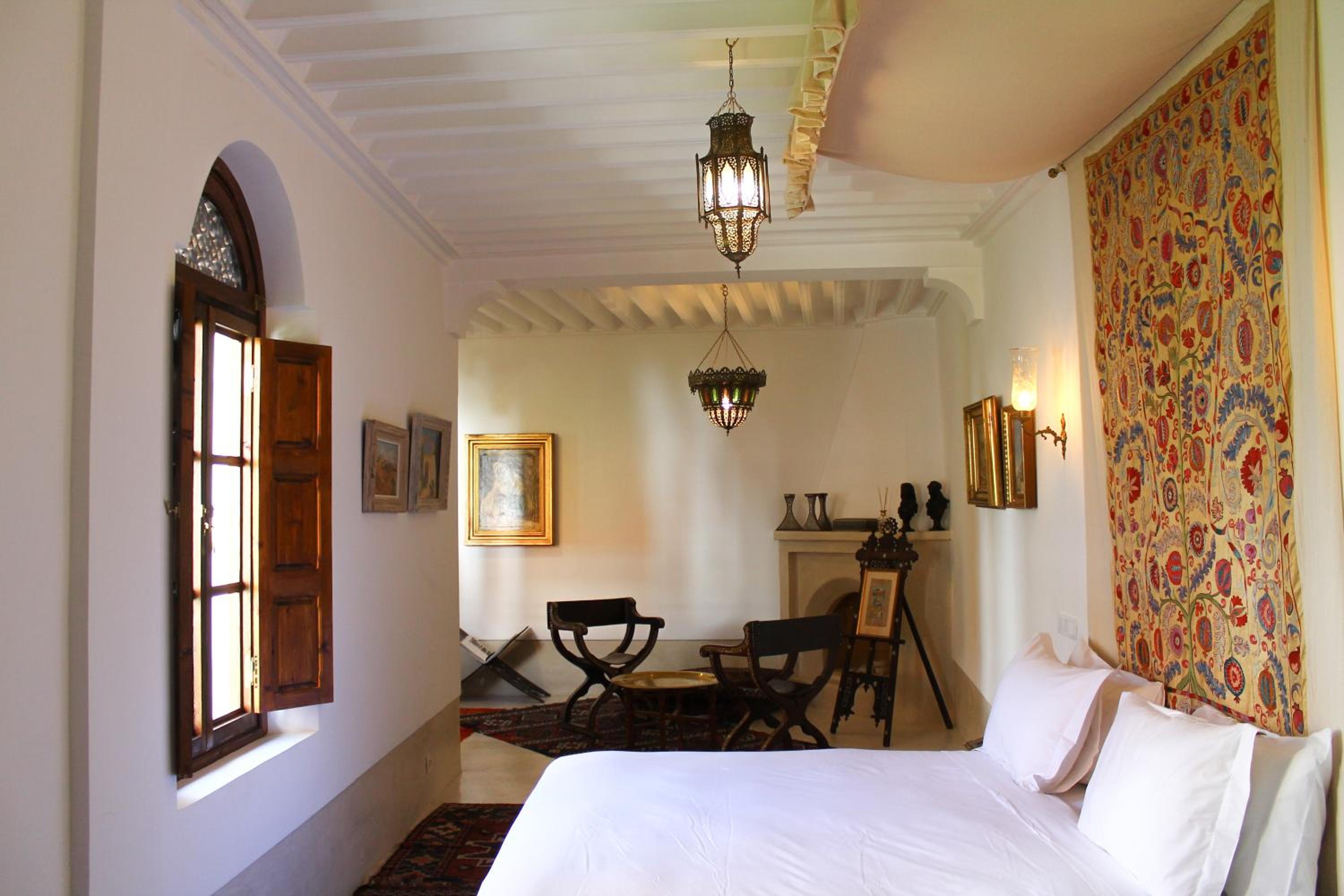 Superior Suite - Photo 1