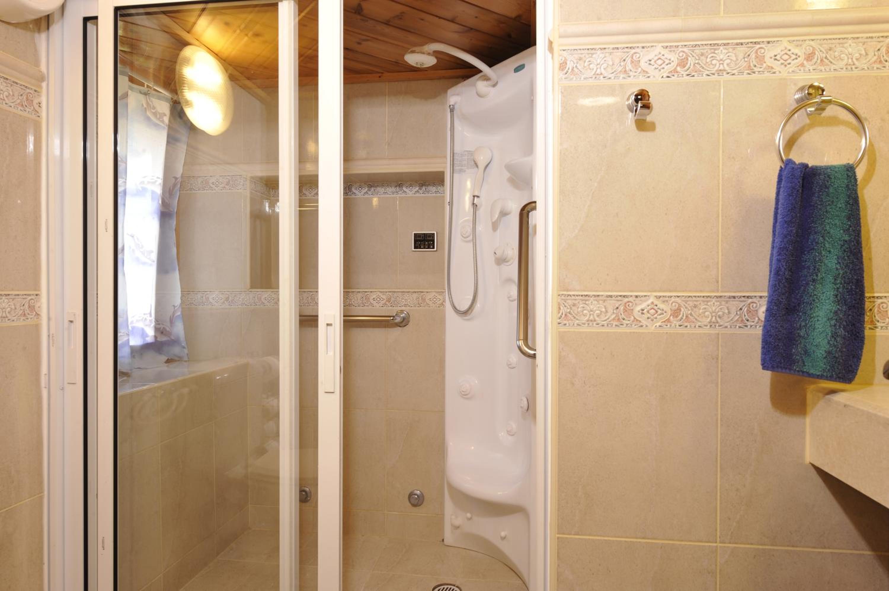 Penthouse Suite (Elinof) - Photo 3