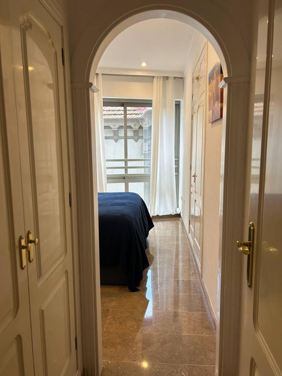 Double Room with Private External Bathroom photo 2